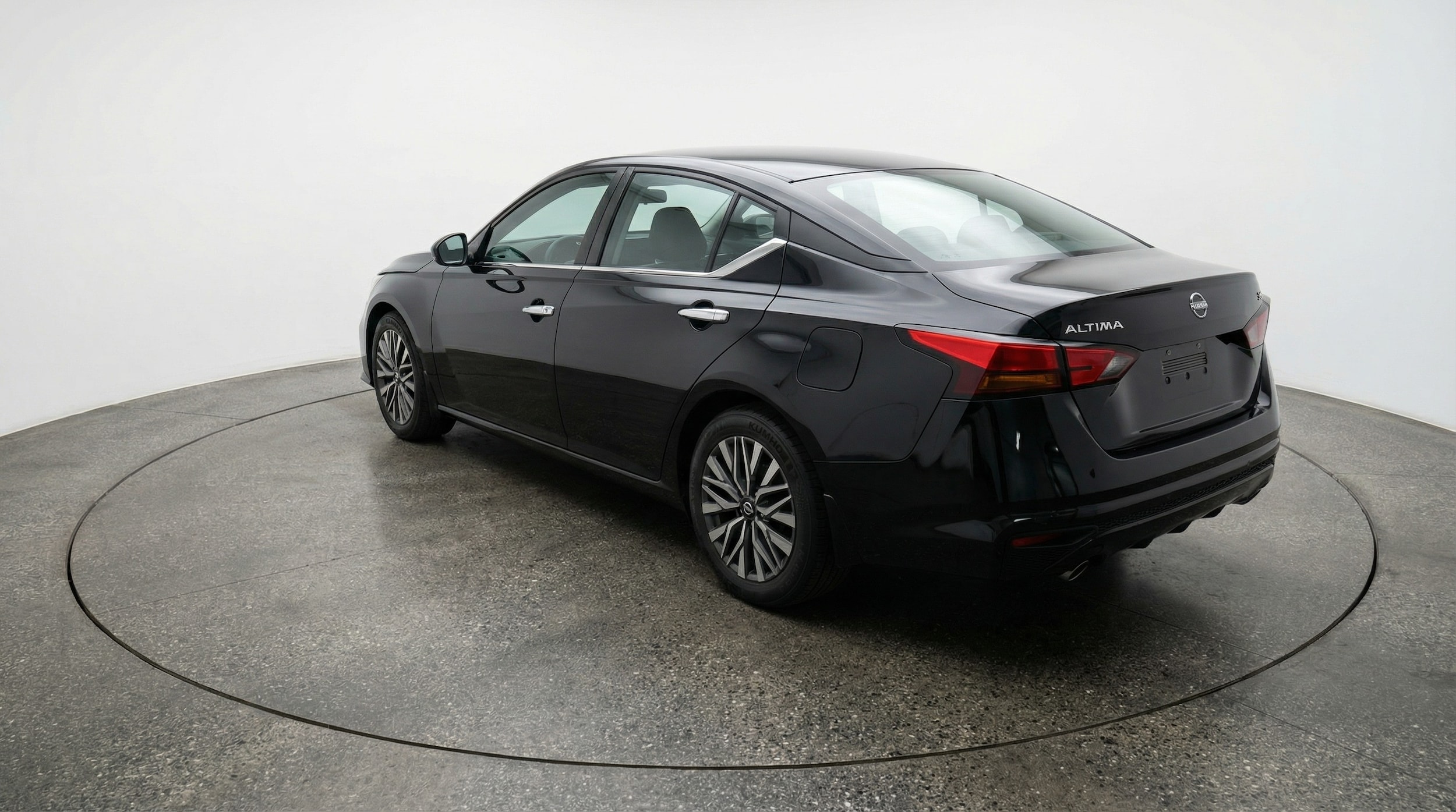 Thumbnail: 2025 Nissan Altima - 5