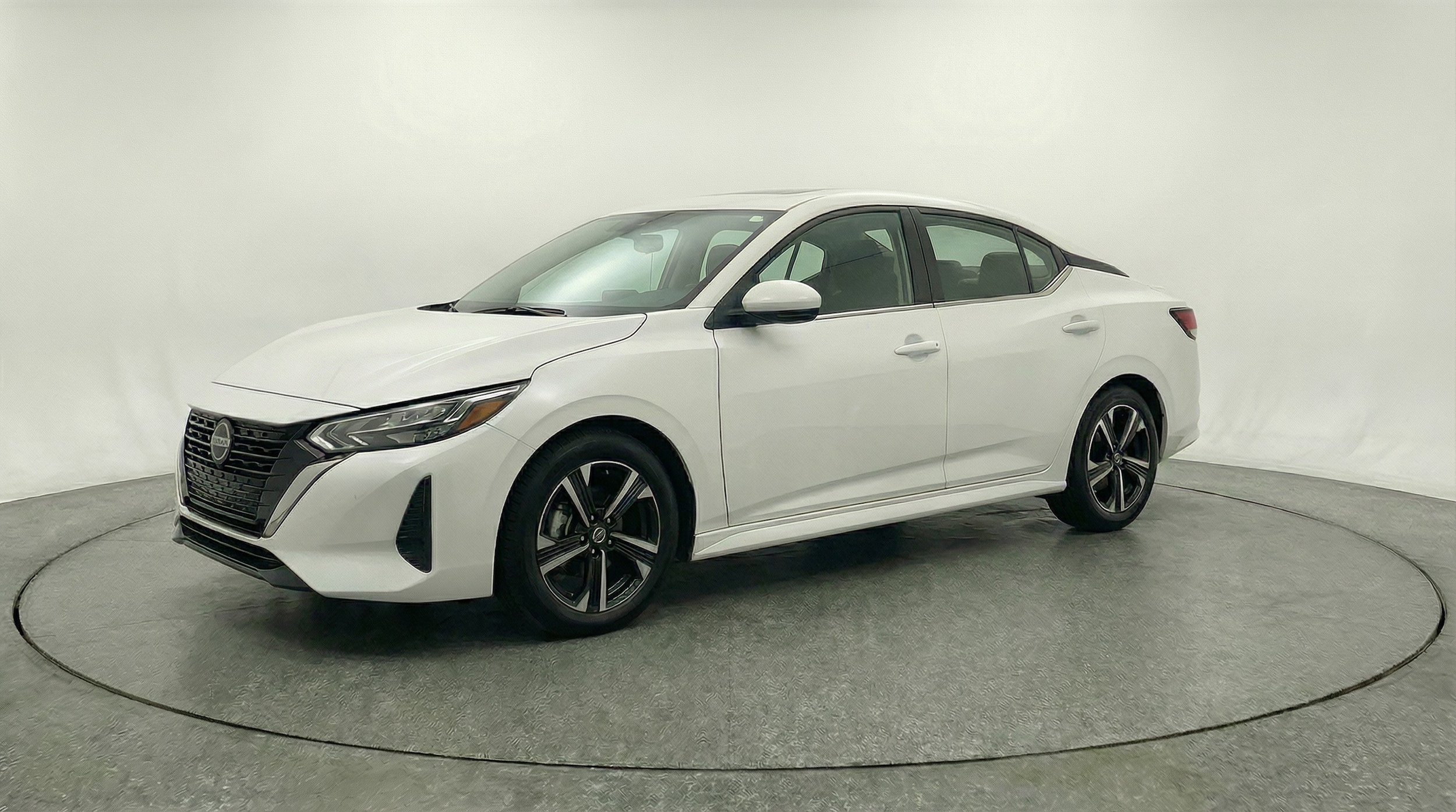 Thumbnail: 2025 Nissan Sentra - 3