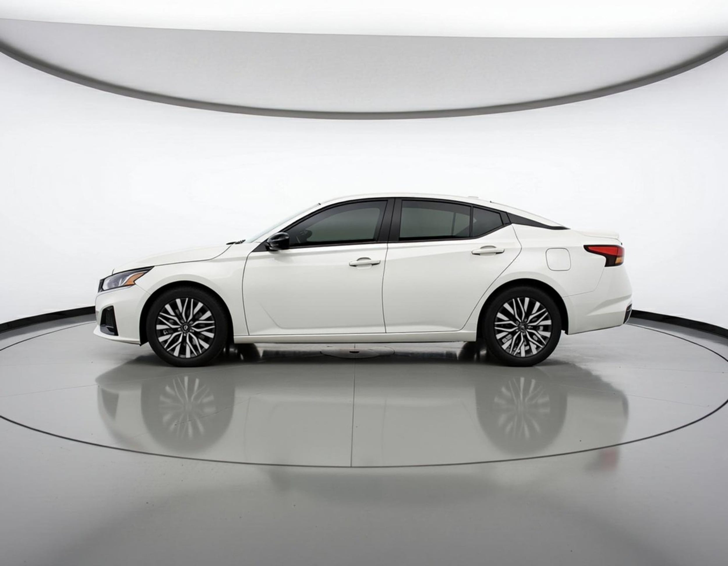 Thumbnail: 2025 Nissan Altima - 4