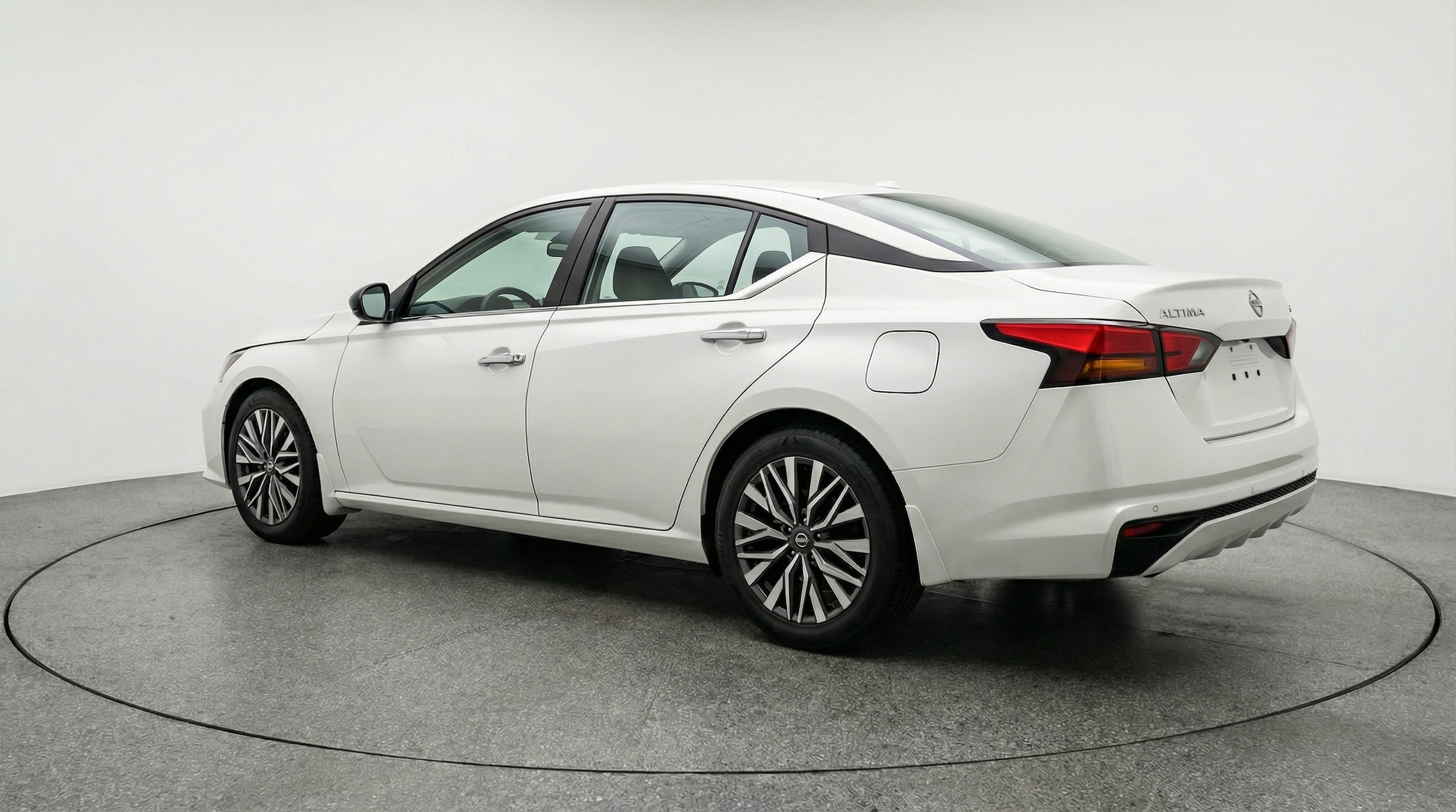 Thumbnail: 2025 Nissan Altima - 5