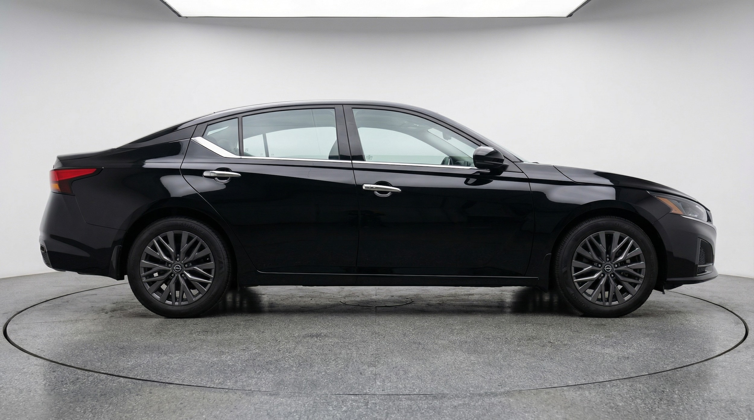 Thumbnail: 2025 Nissan Altima - 8