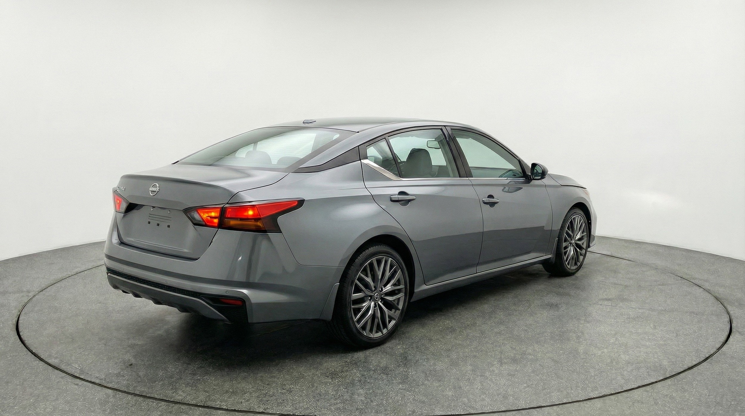 Thumbnail: 2025 Nissan Altima - 9