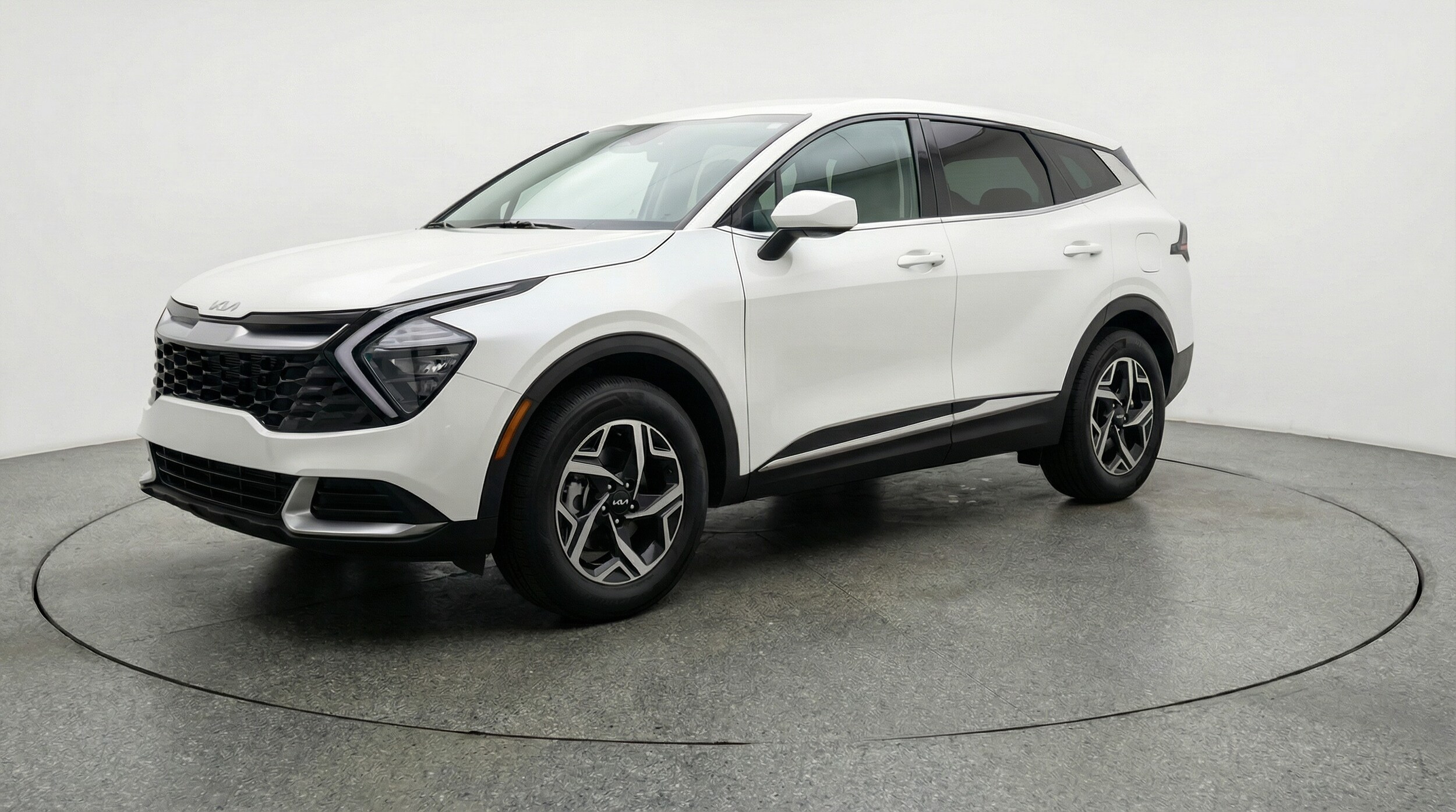 Thumbnail: 2025 Kia Sportage - 3