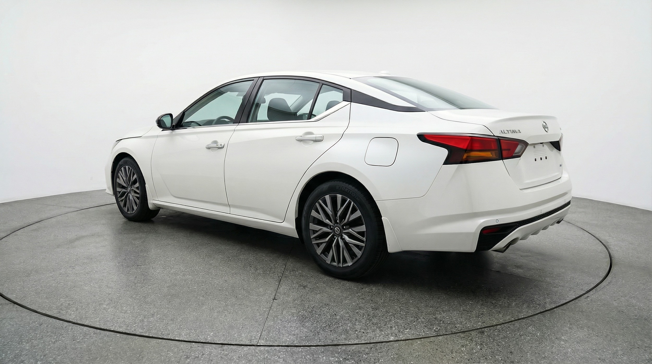 Thumbnail: 2025 Nissan Altima - 5