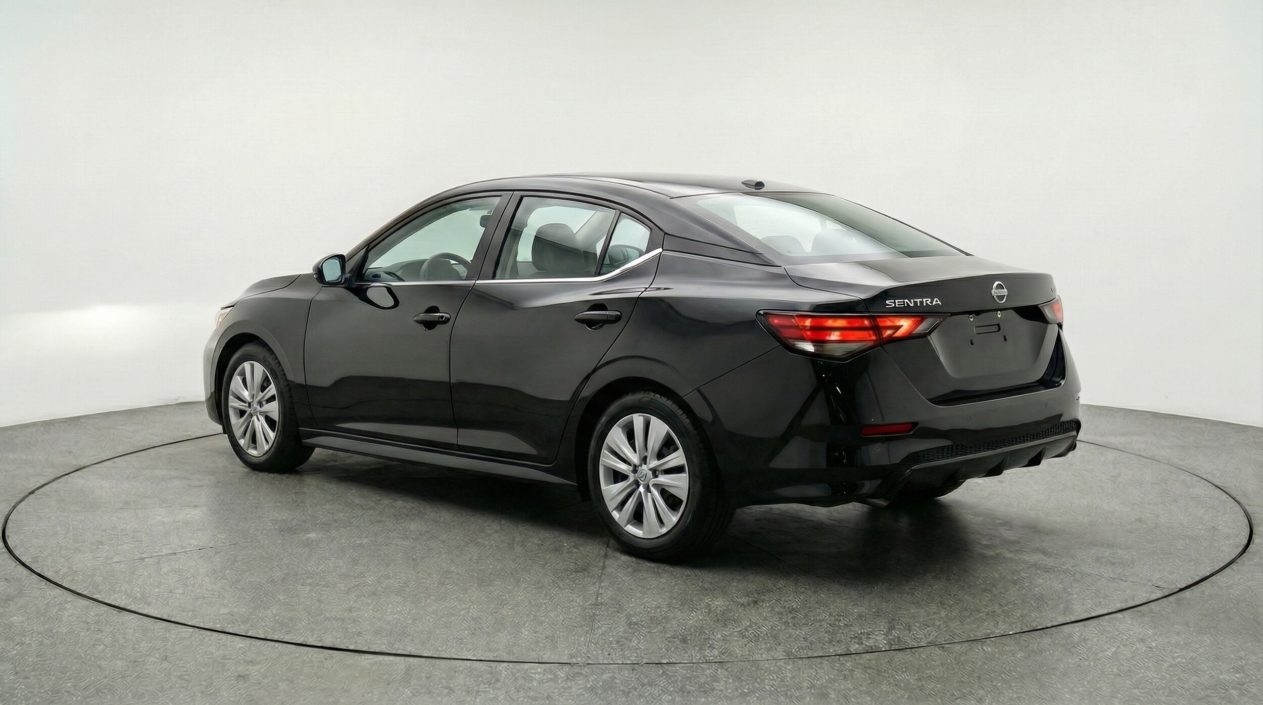 Thumbnail: 2025 Nissan Sentra - 5