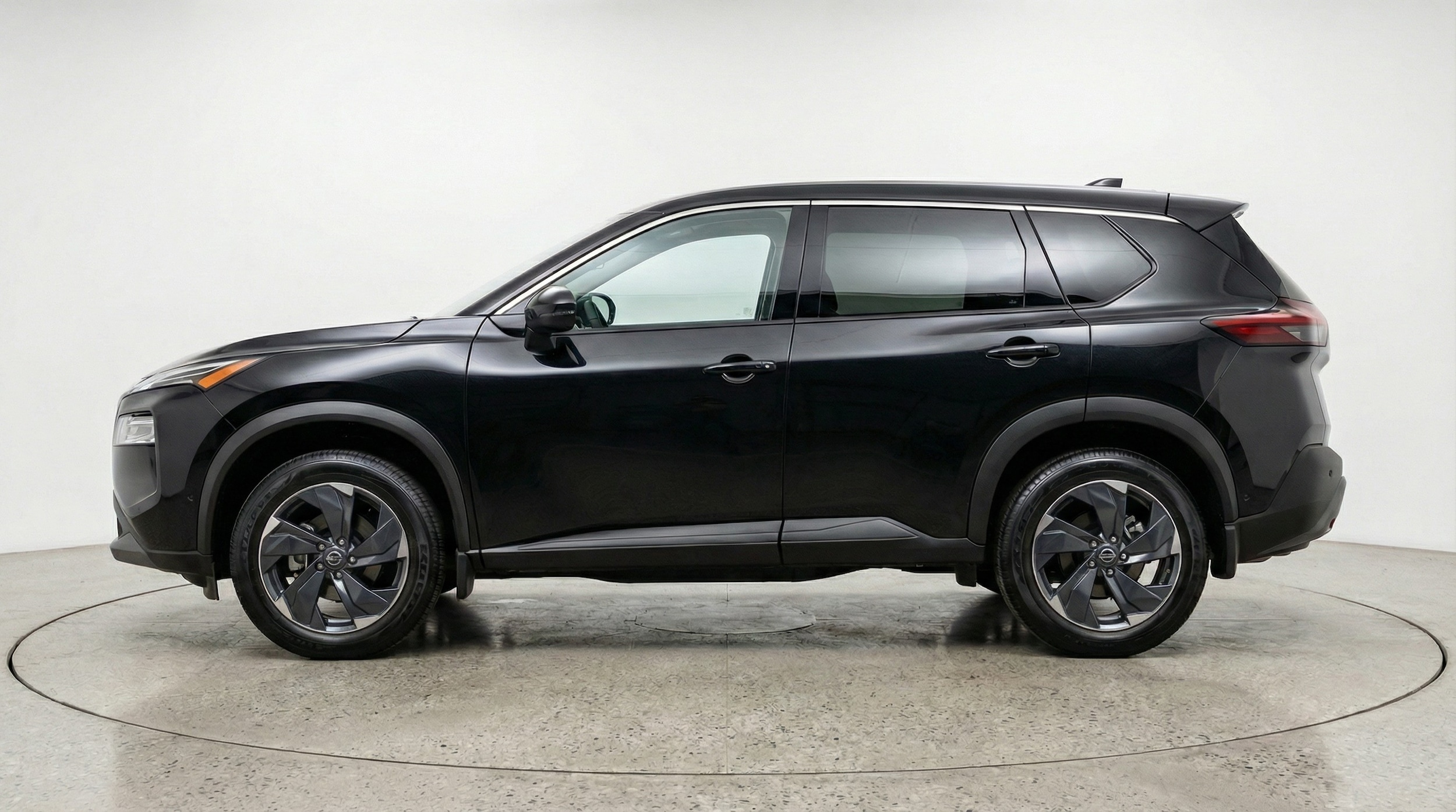 Thumbnail: 2025 Nissan Rogue - 4