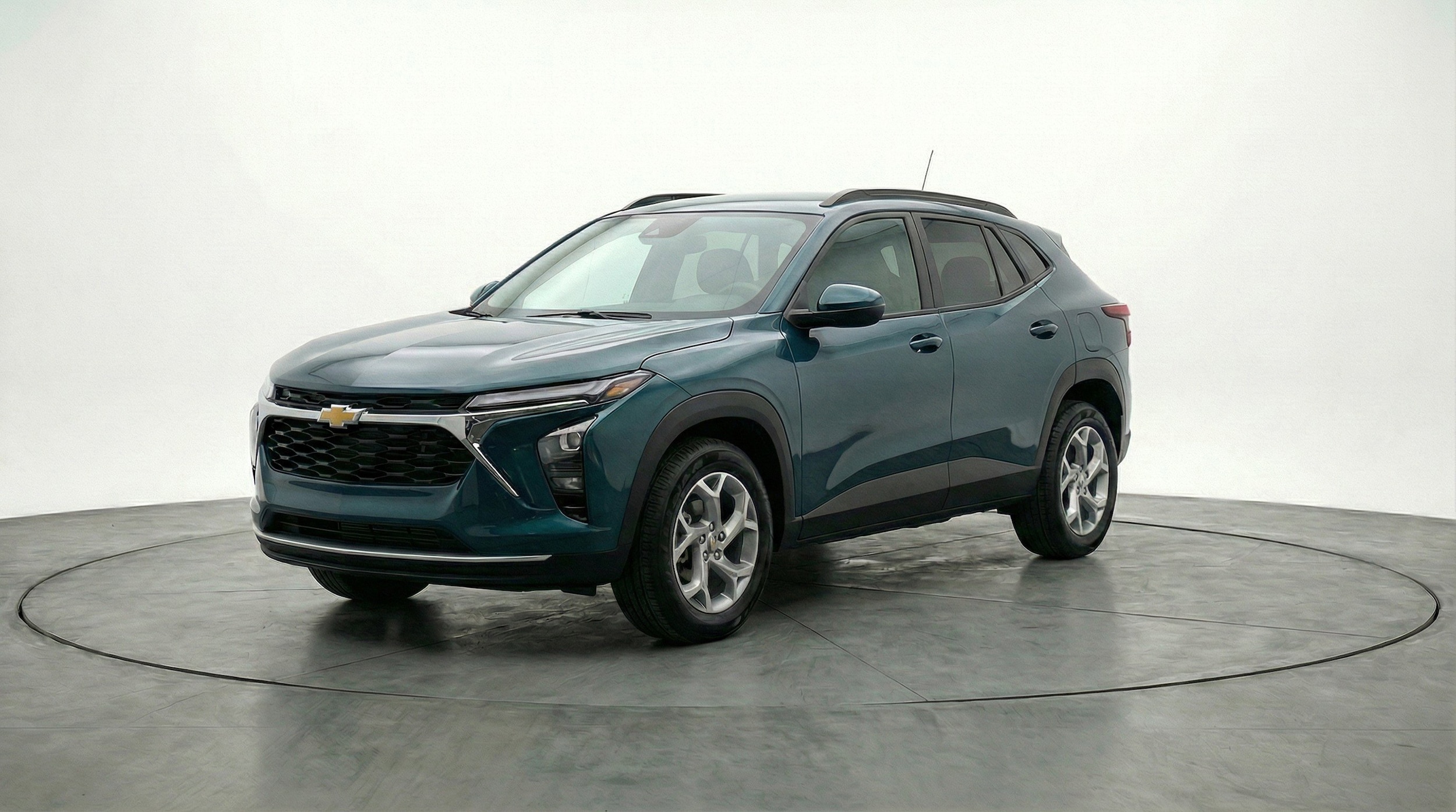 Thumbnail: 2025 Chevrolet Trax - 3