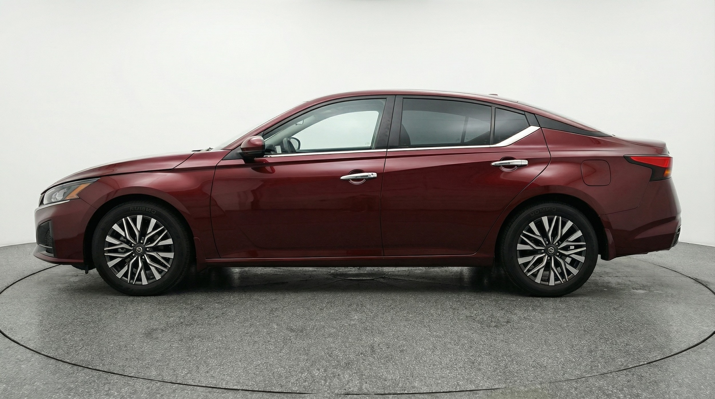 Thumbnail: 2025 Nissan Altima - 4