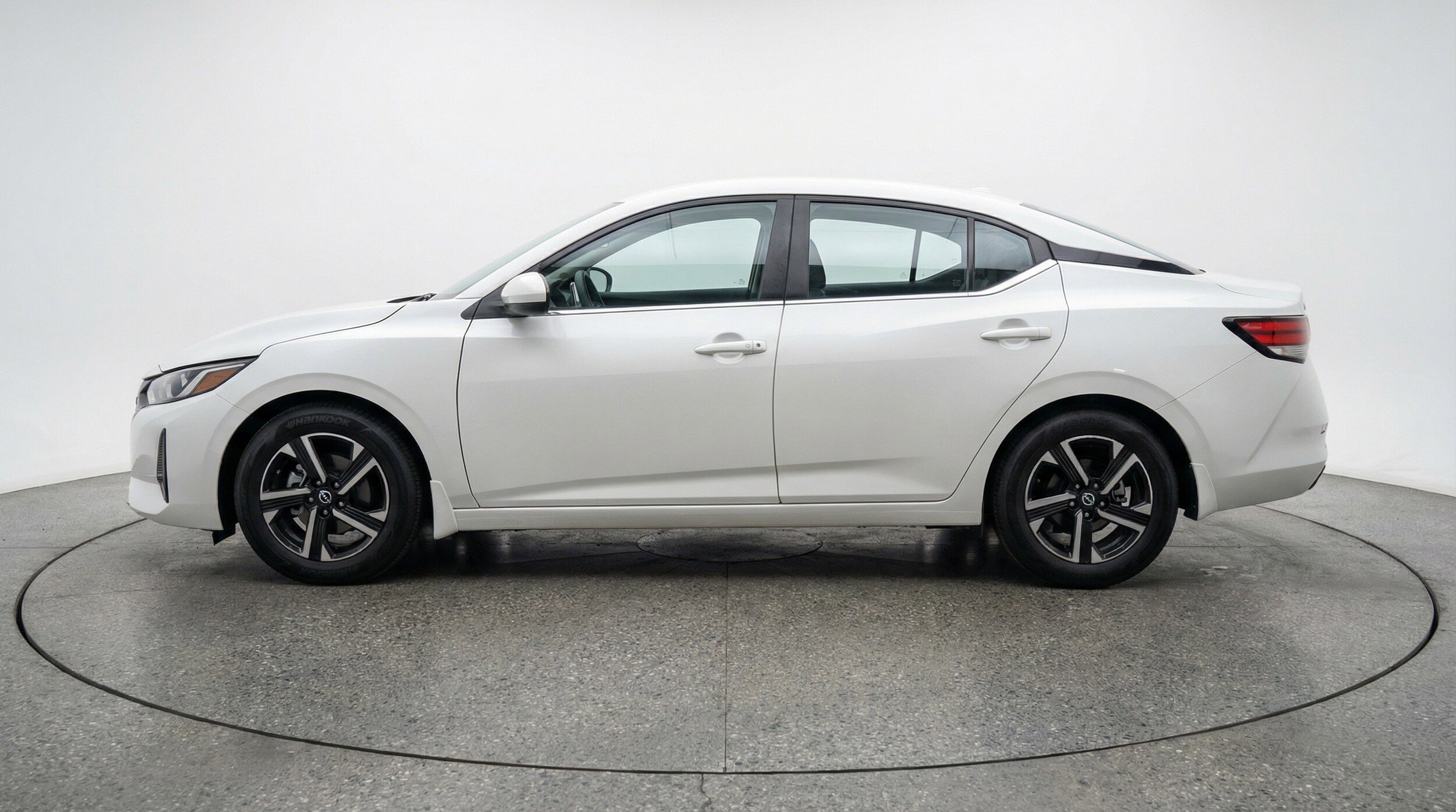 Thumbnail: 2025 Nissan Sentra - 5