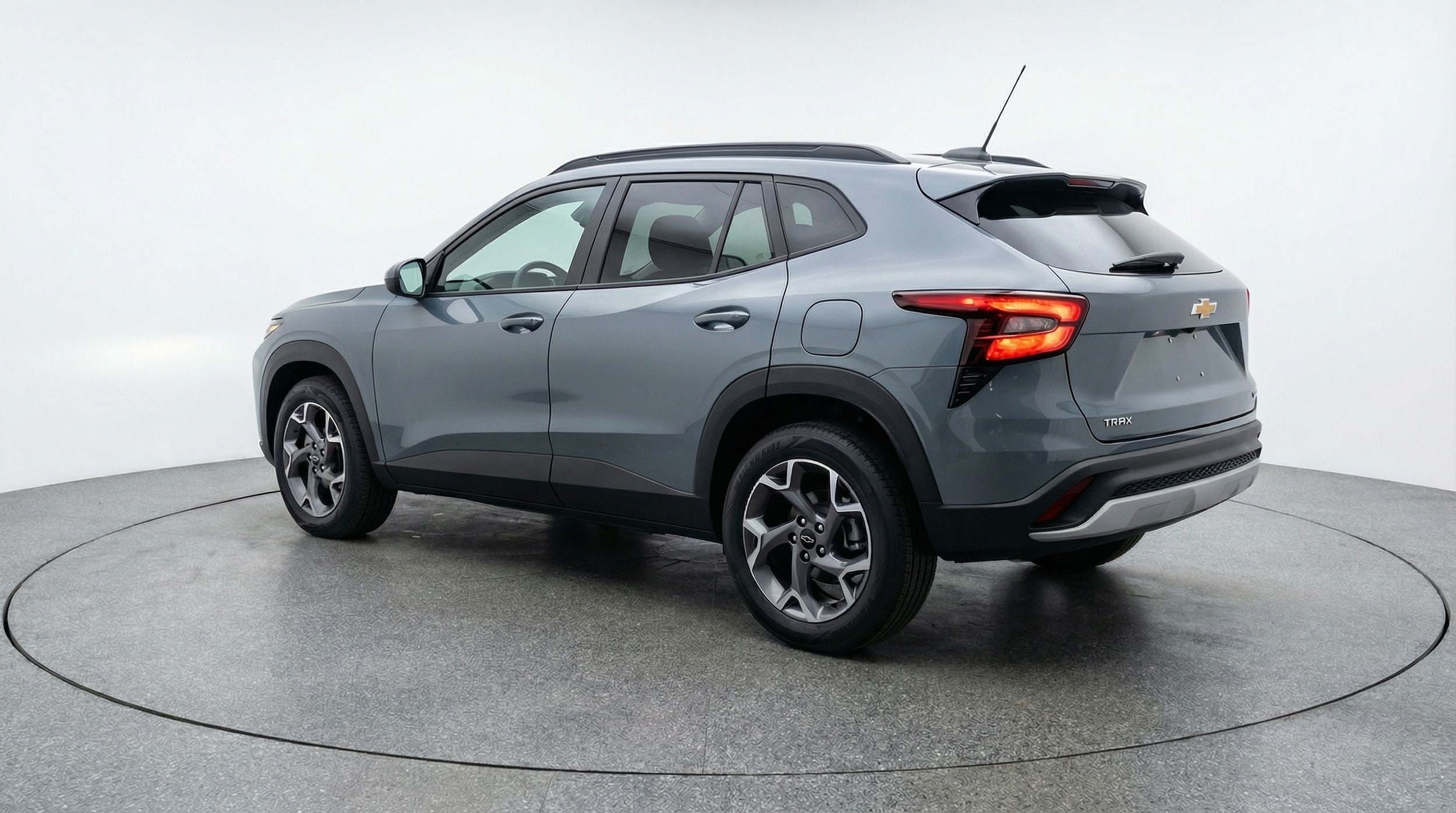 Thumbnail: 2025 Chevrolet Trax - 5