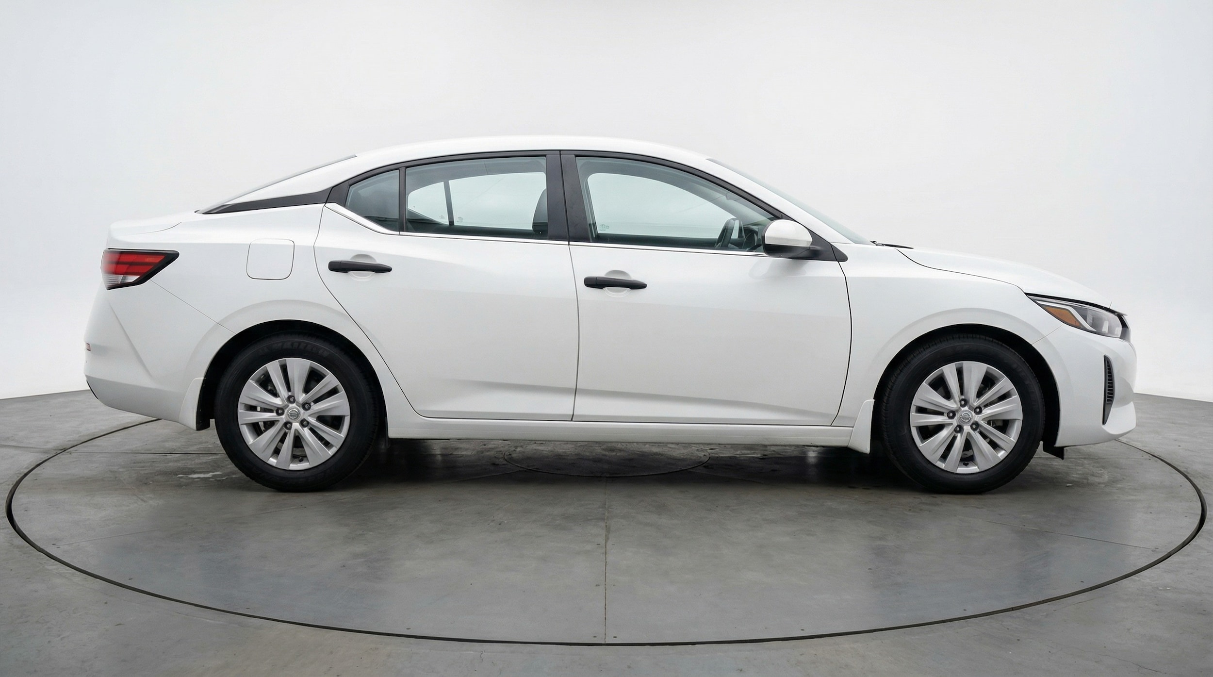 Thumbnail: 2025 Nissan Sentra - 8