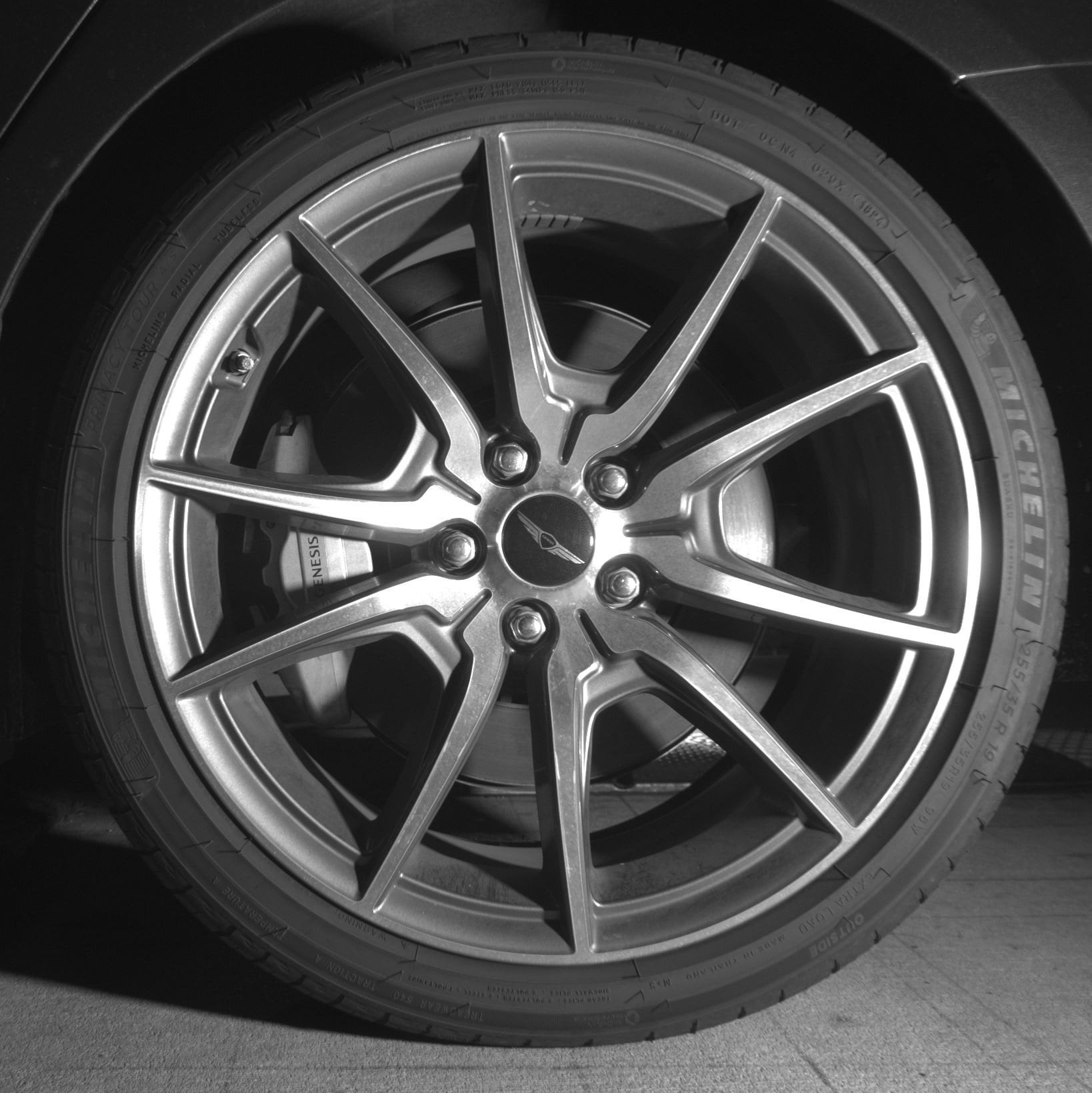 Thumbnail: 2025 Genesis G70 - 14