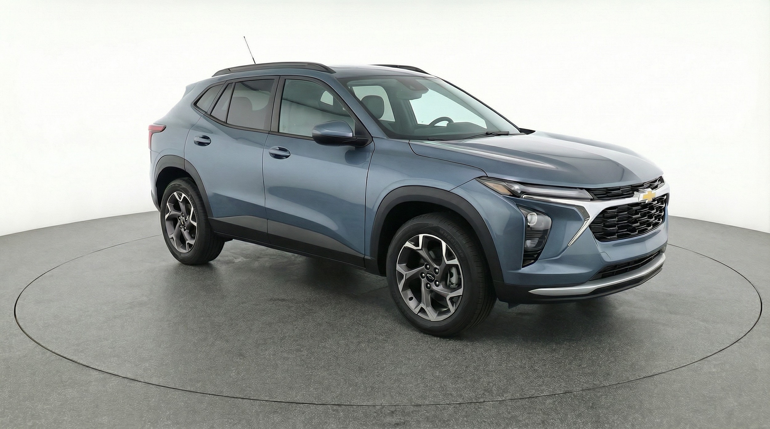 Thumbnail: 2025 Chevrolet Trax - 1