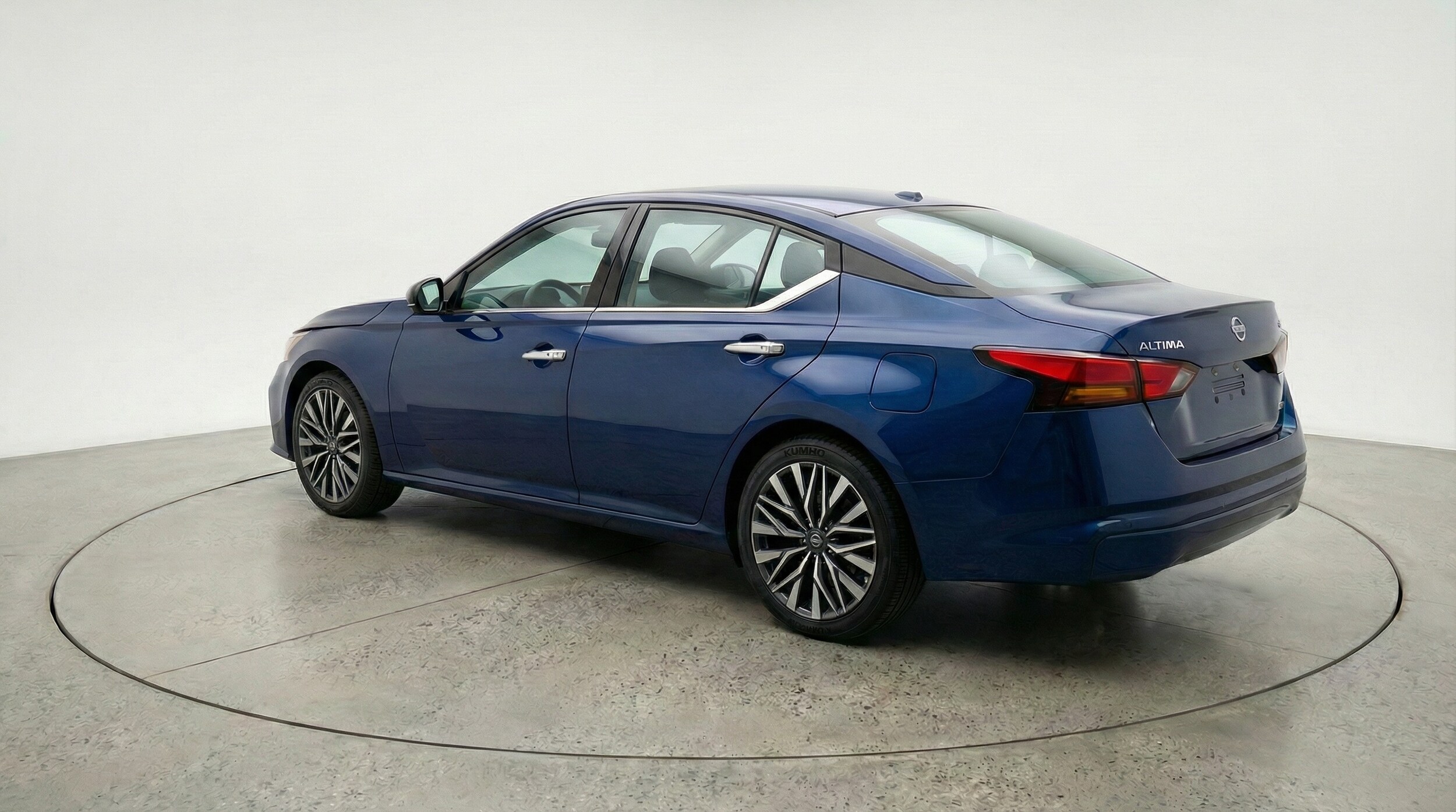 Thumbnail: 2025 Nissan Altima - 5