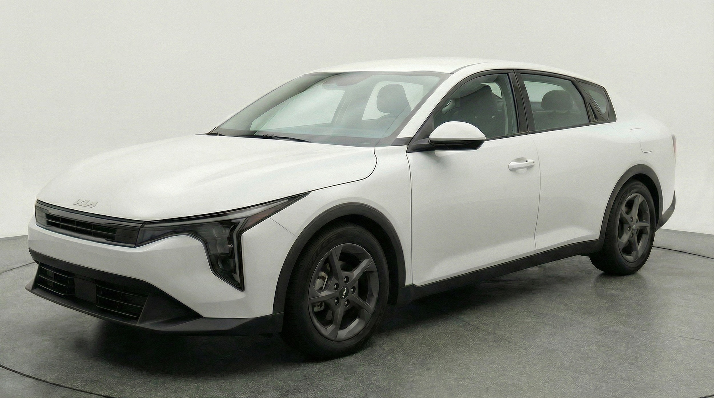 Thumbnail: 2025 Kia K4 - 3