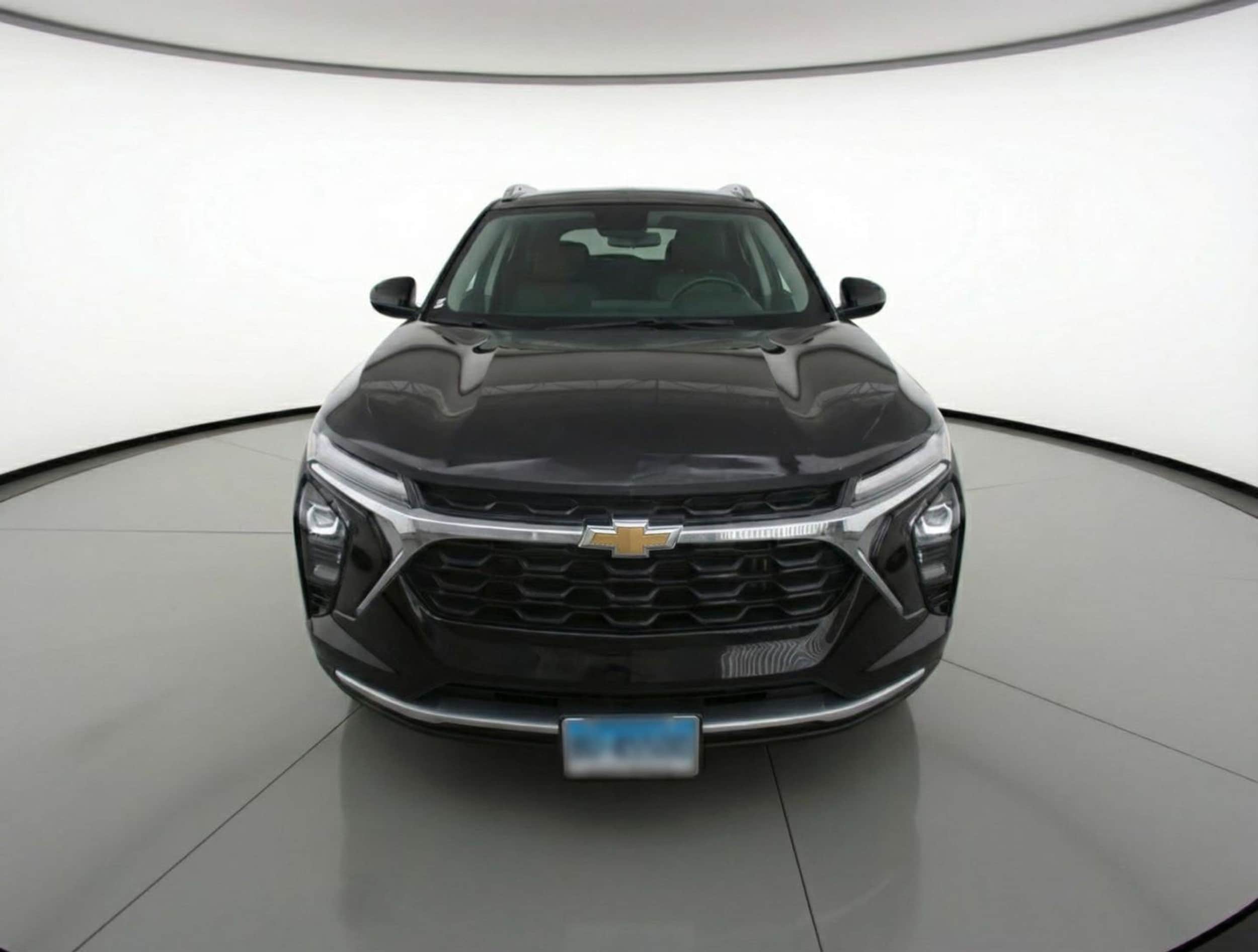 Thumbnail: 2025 Chevrolet Trax - 2