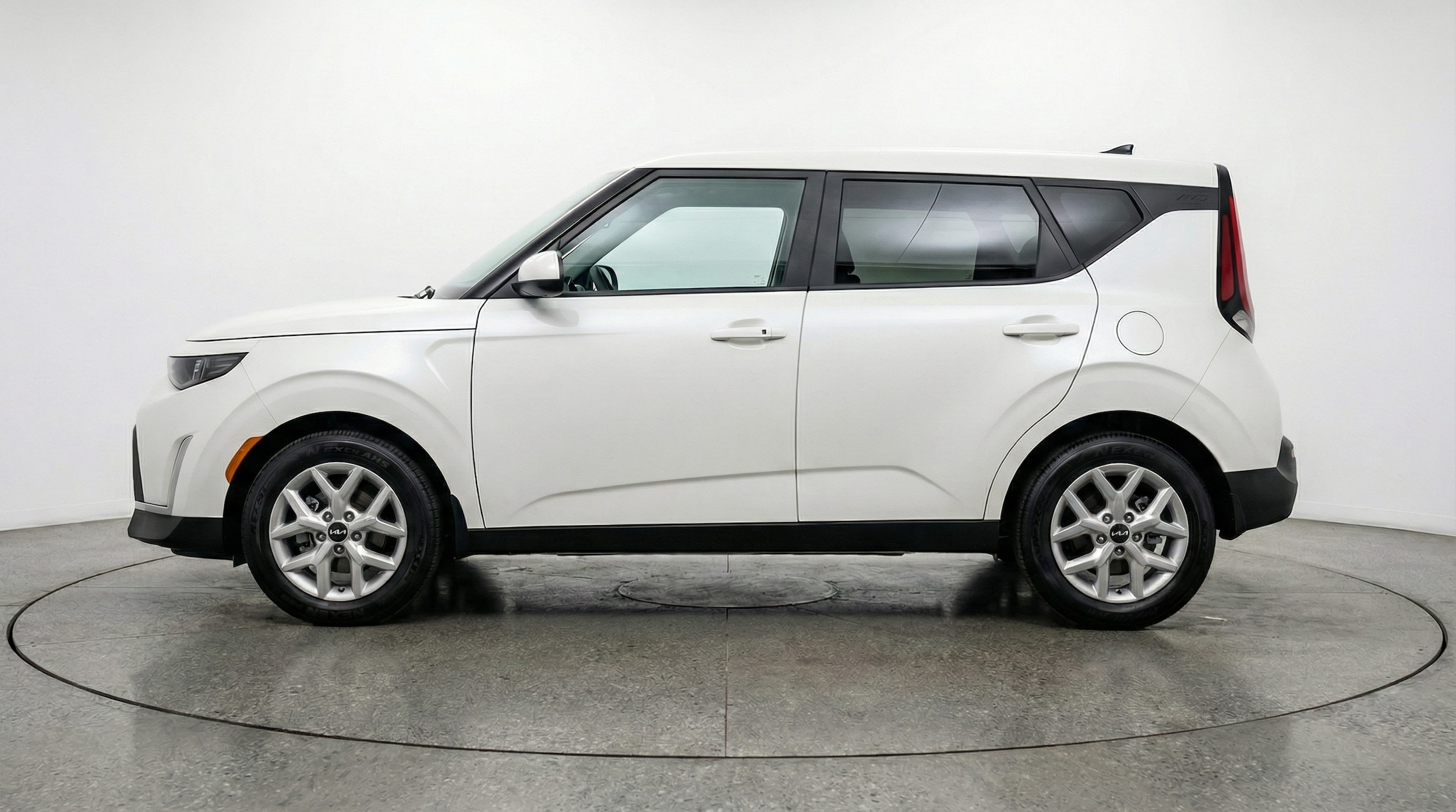 Thumbnail: 2025 Kia Soul - 4