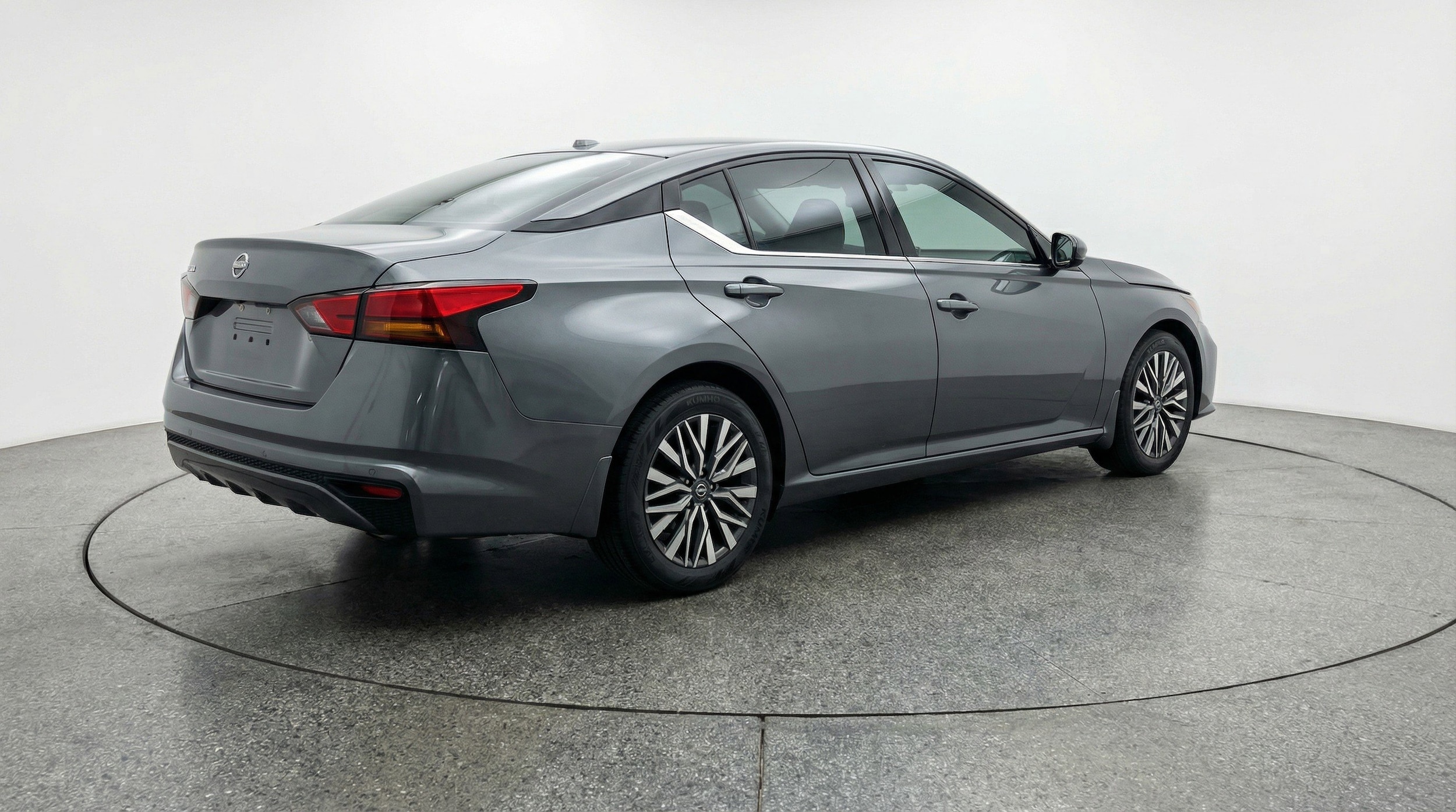 Thumbnail: 2025 Nissan Altima - 9