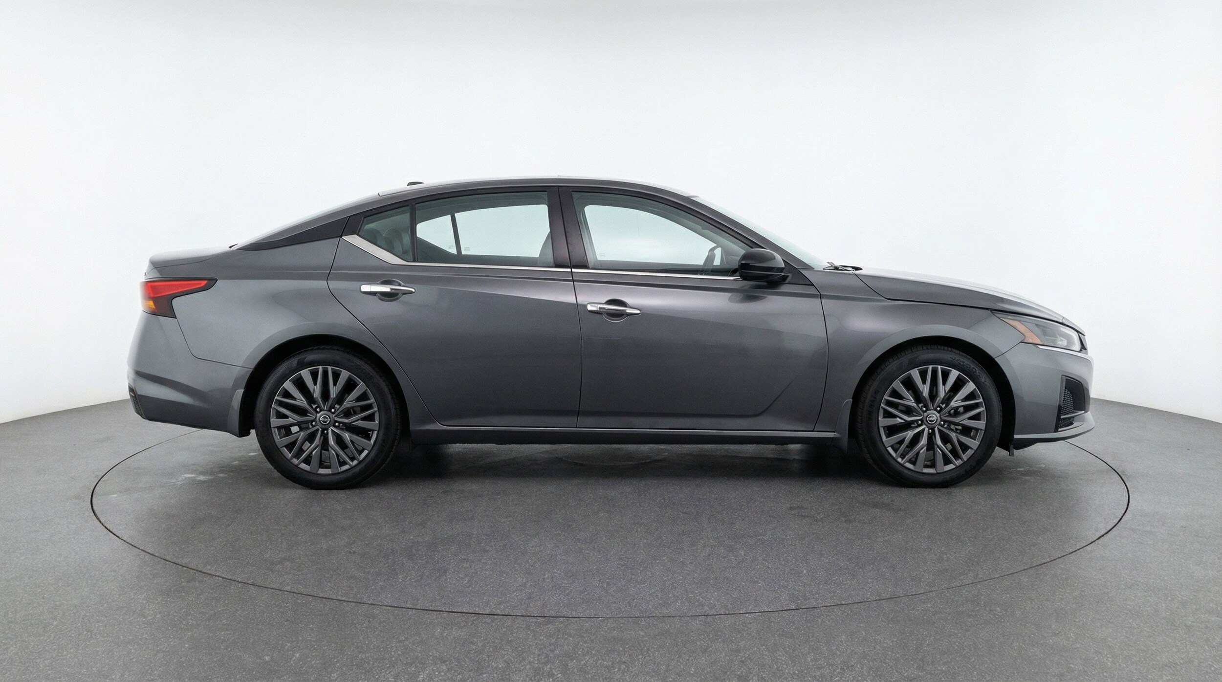 Thumbnail: 2025 Nissan Altima - 11