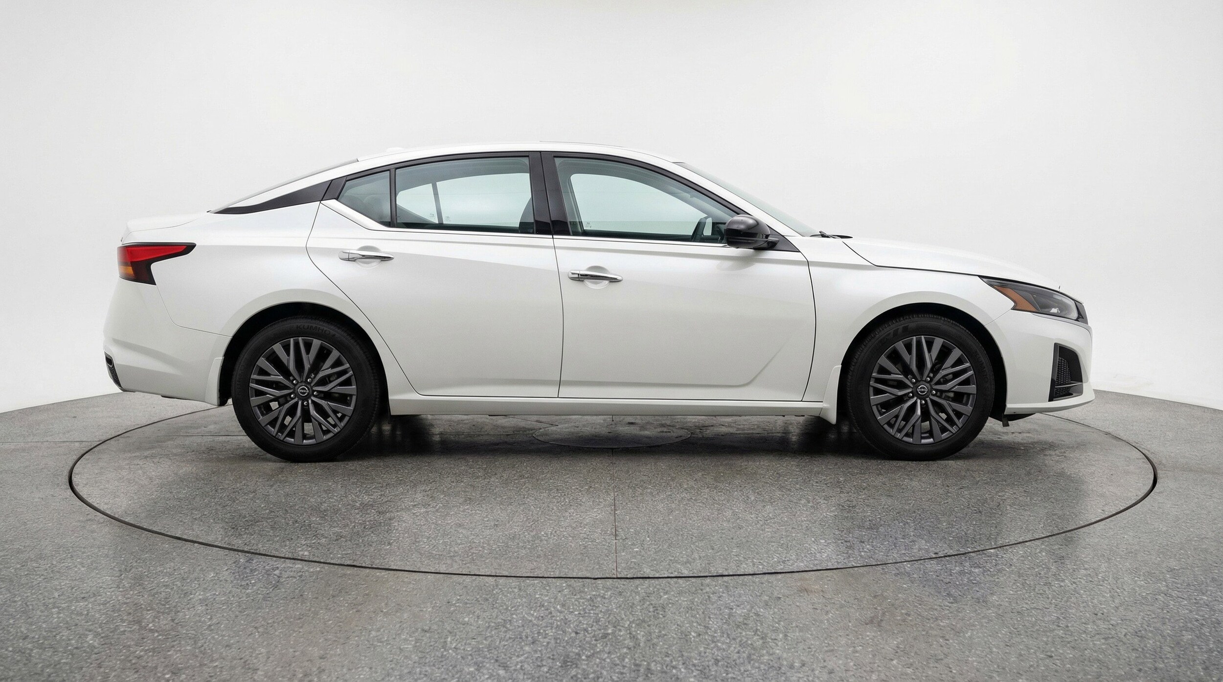 Thumbnail: 2025 Nissan Altima - 11