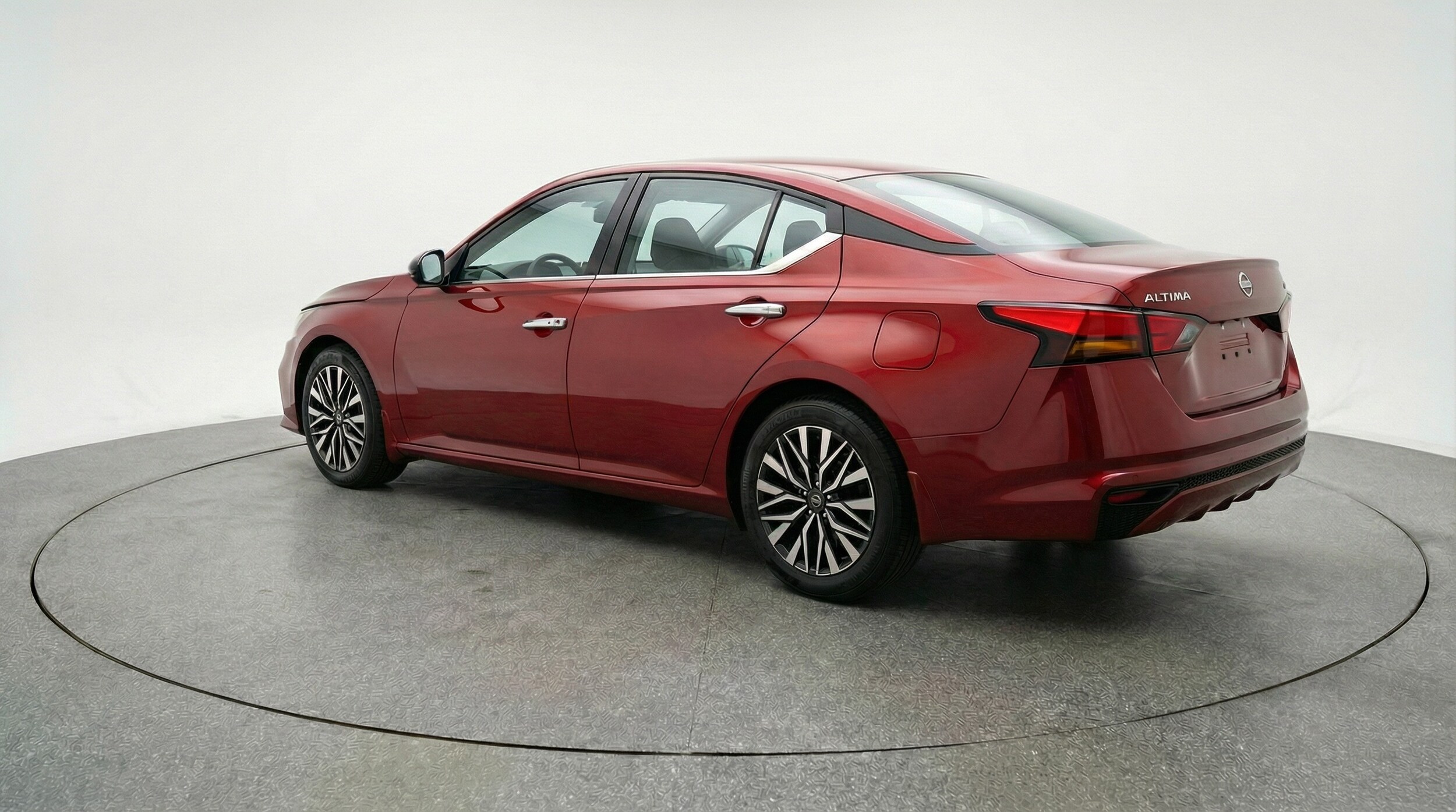 Thumbnail: 2025 Nissan Altima - 5