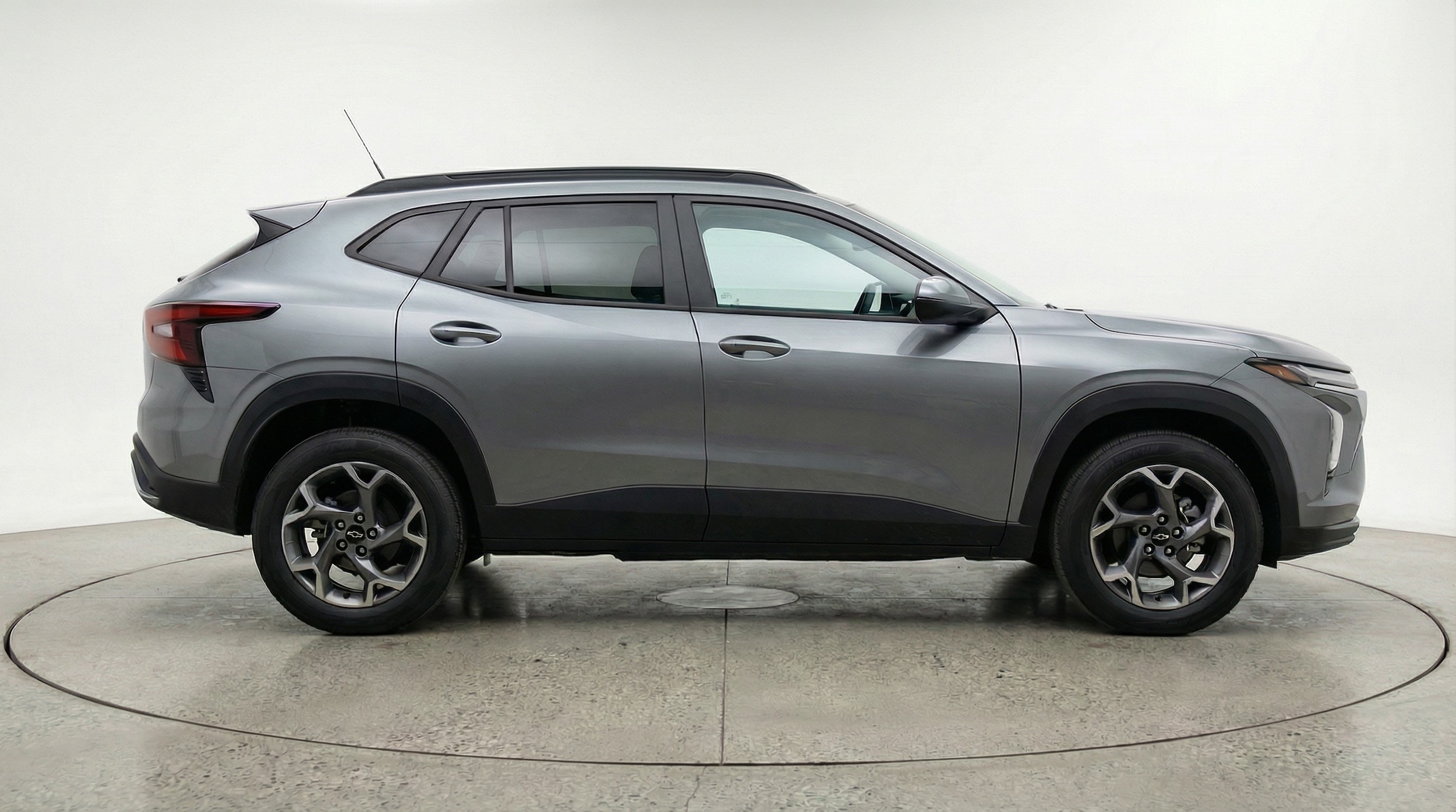 Thumbnail: 2025 Chevrolet Trax - 8