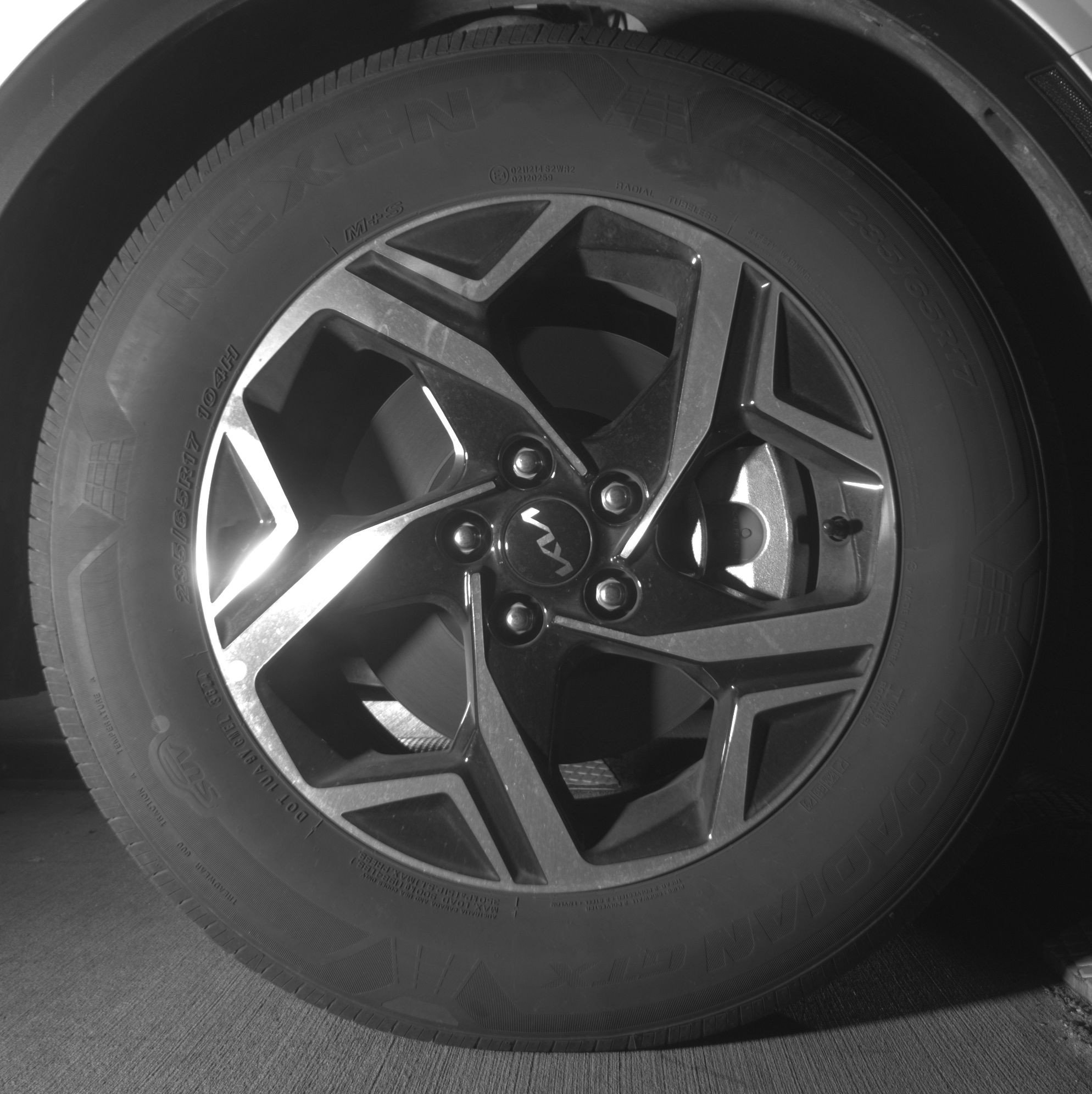 Thumbnail: 2025 Kia Sportage - 13