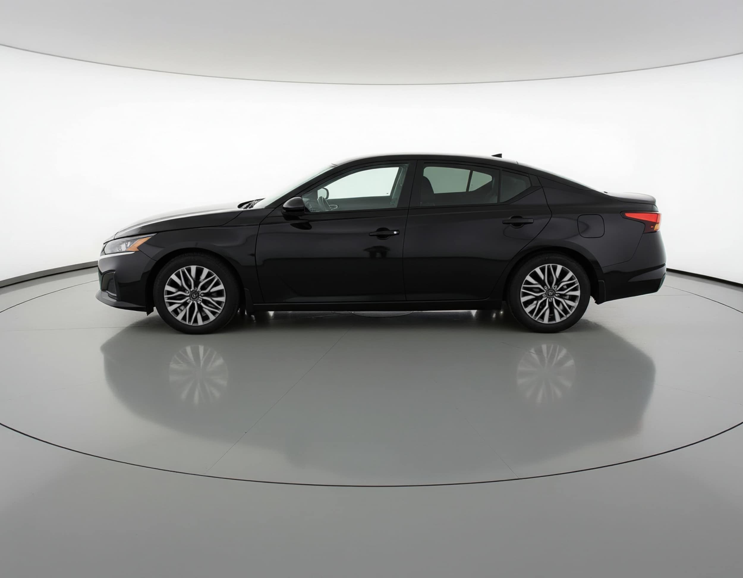 Thumbnail: 2025 Nissan Altima - 4