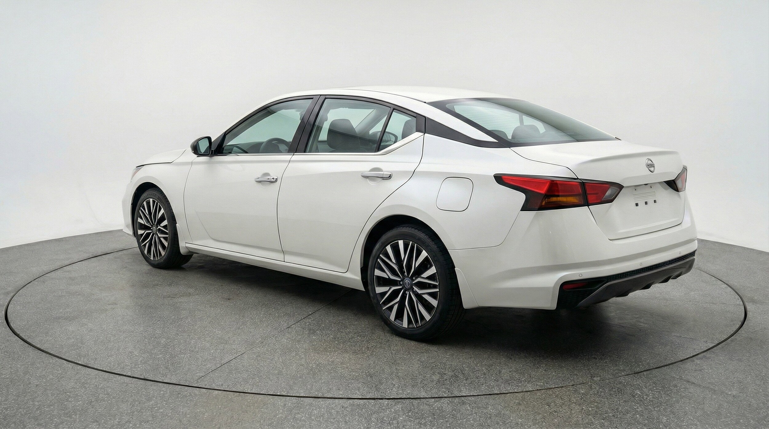 Thumbnail: 2025 Nissan Altima - 6