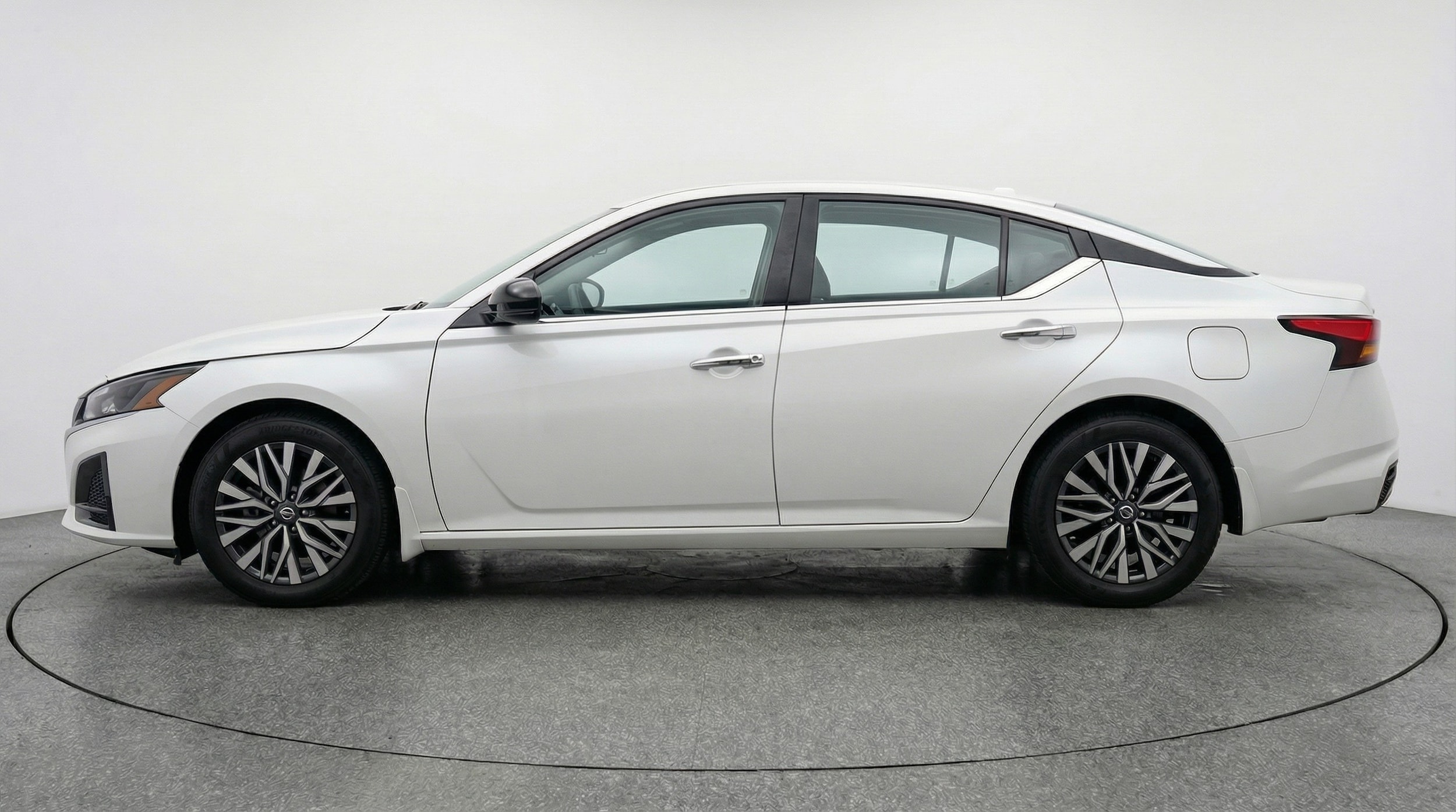 Thumbnail: 2025 Nissan Altima - 4