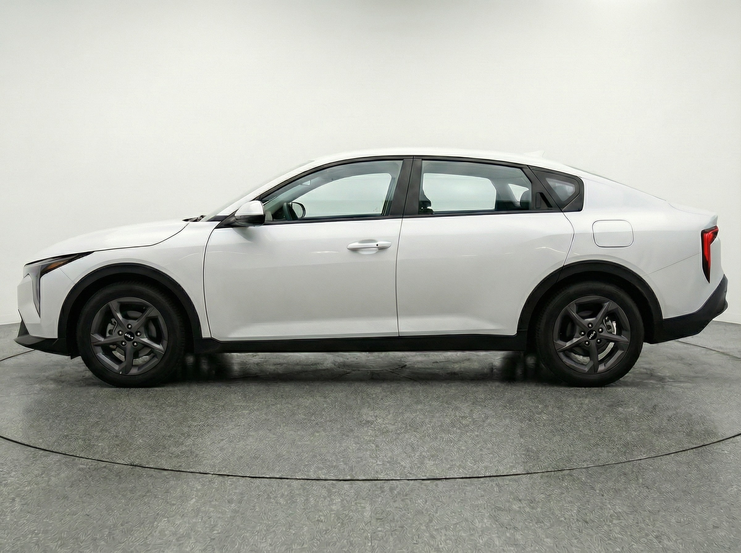 Thumbnail: 2025 Kia K4 - 4