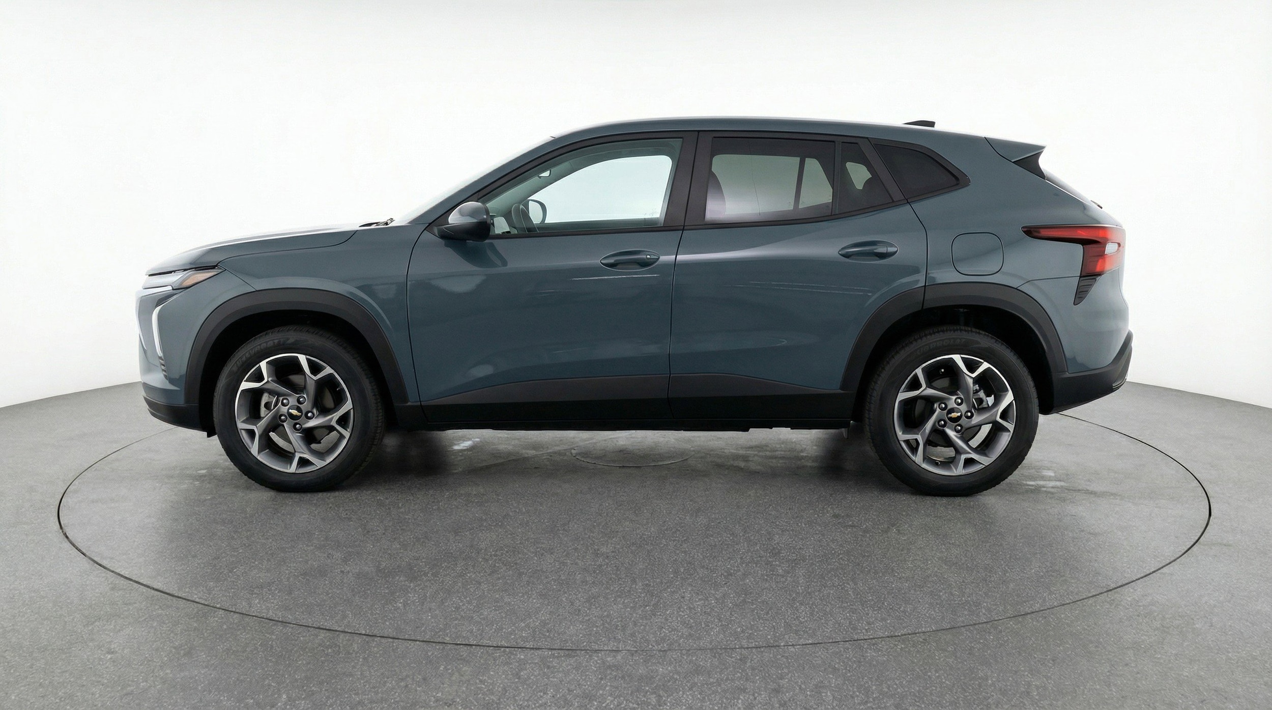 Thumbnail: 2025 Chevrolet Trax - 5