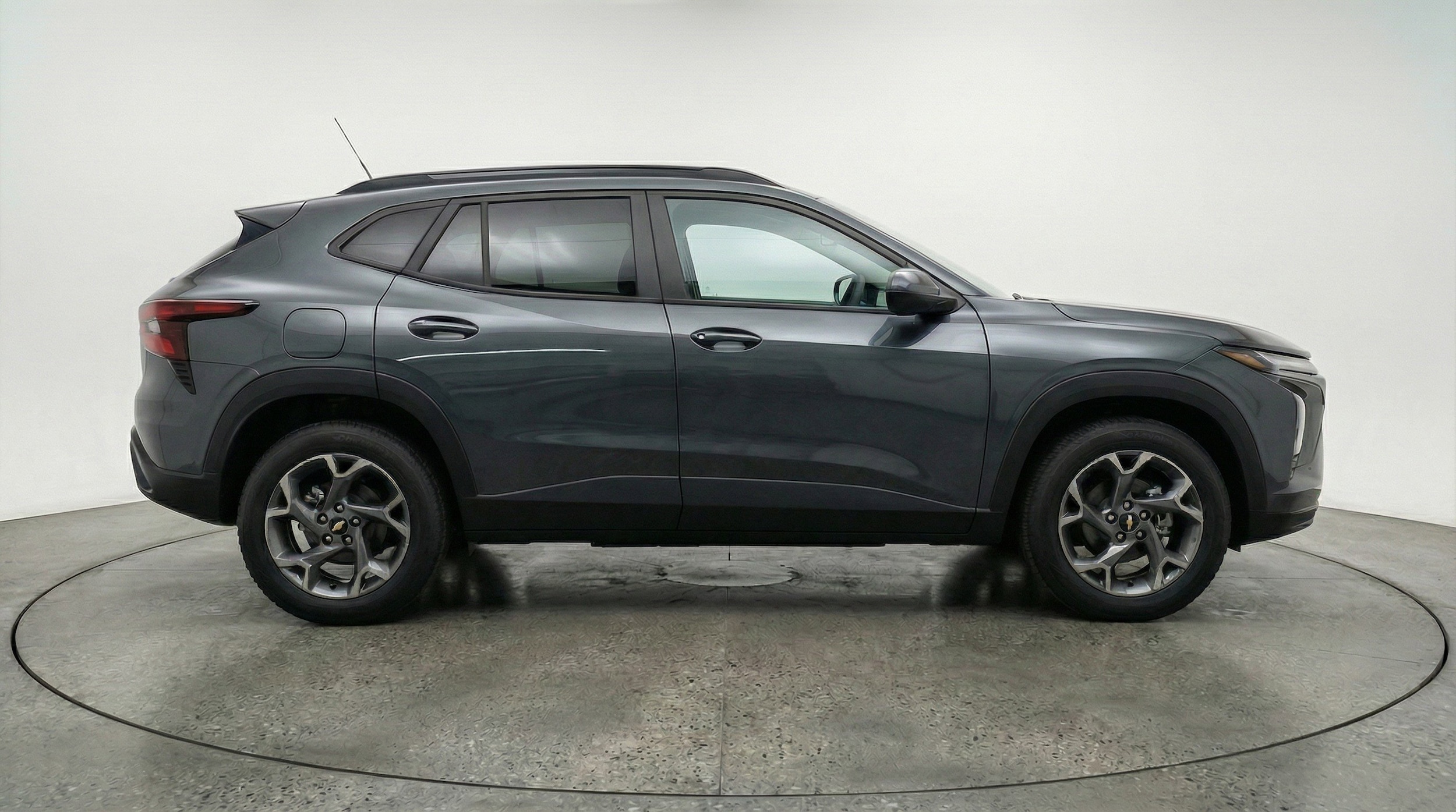 Thumbnail: 2025 Chevrolet Trax - 11