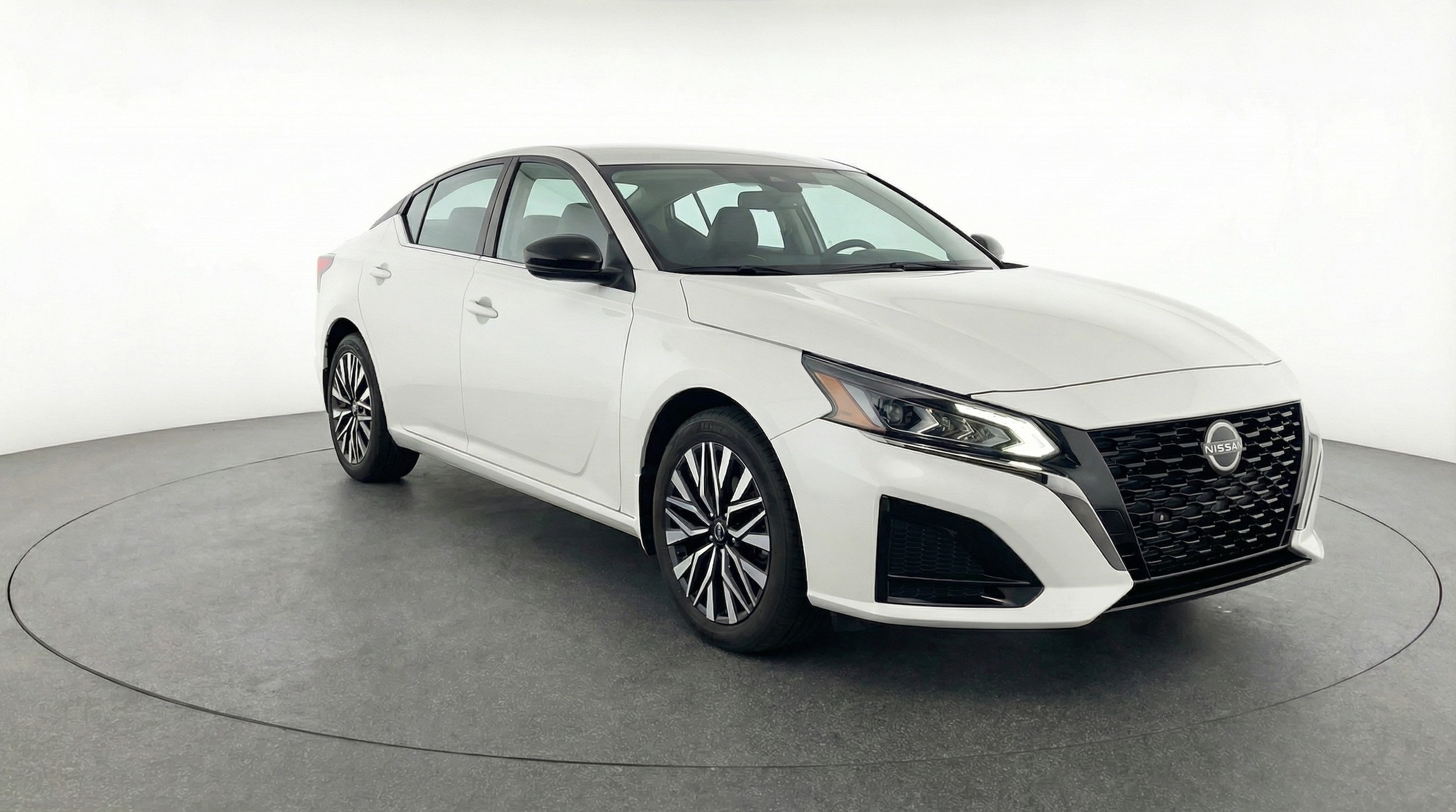 Thumbnail: 2025 Nissan Altima - 1