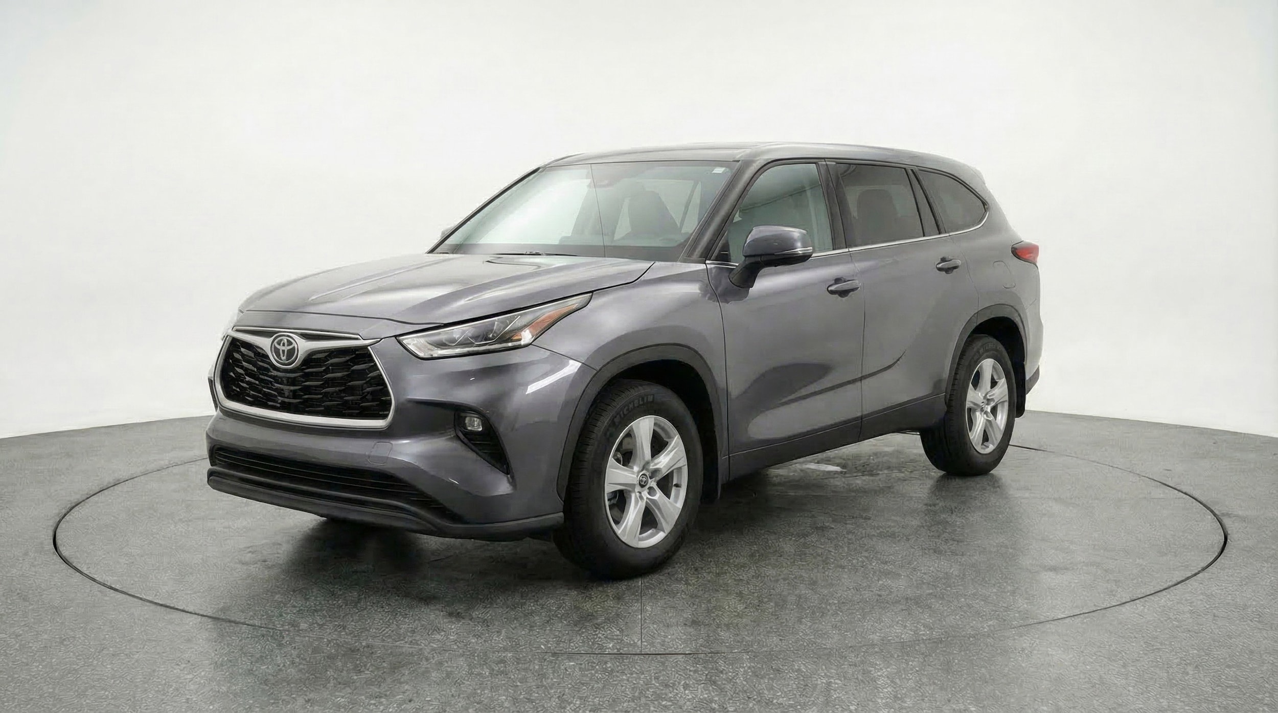 Thumbnail: 2025 Toyota Highlander - 3