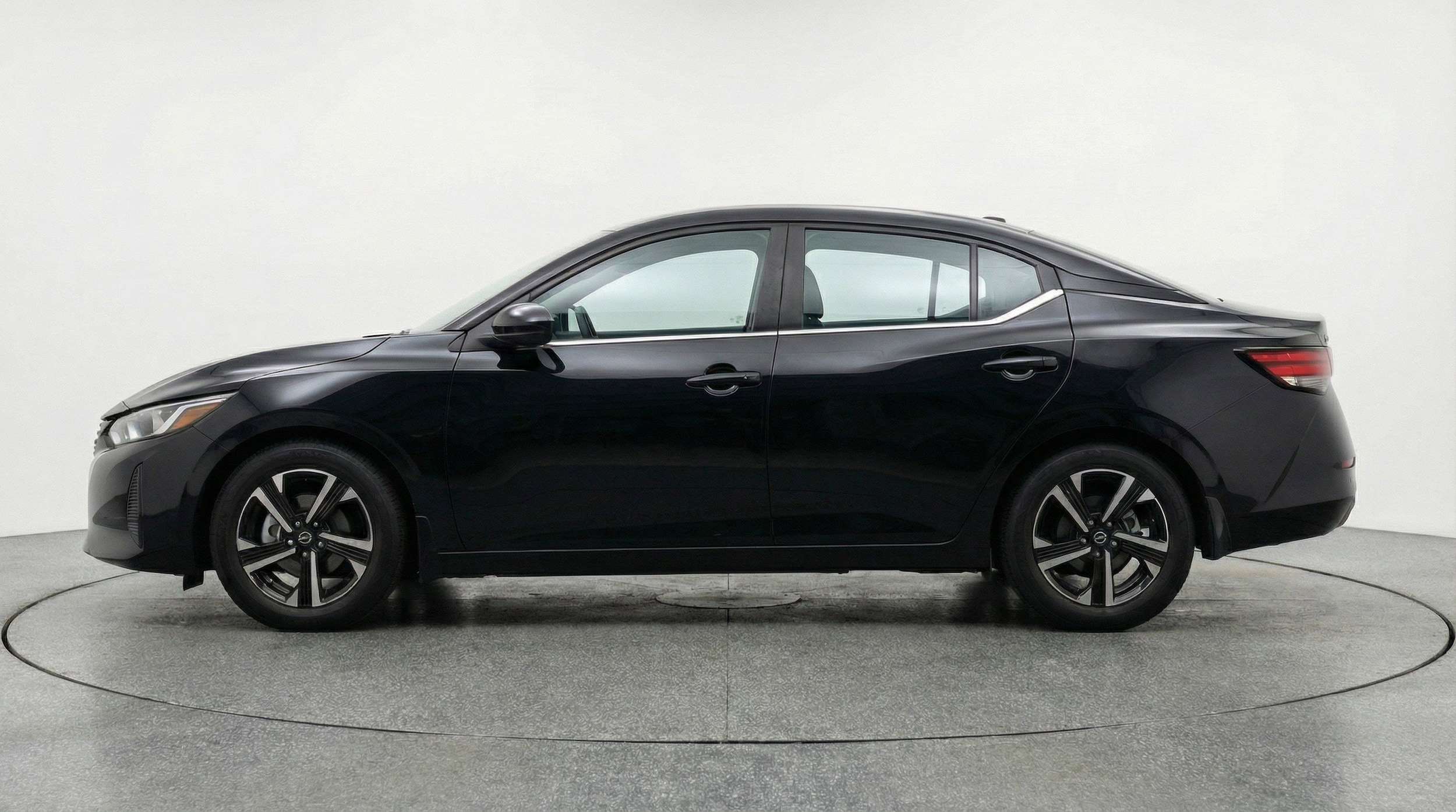 Thumbnail: 2025 Nissan Sentra - 5