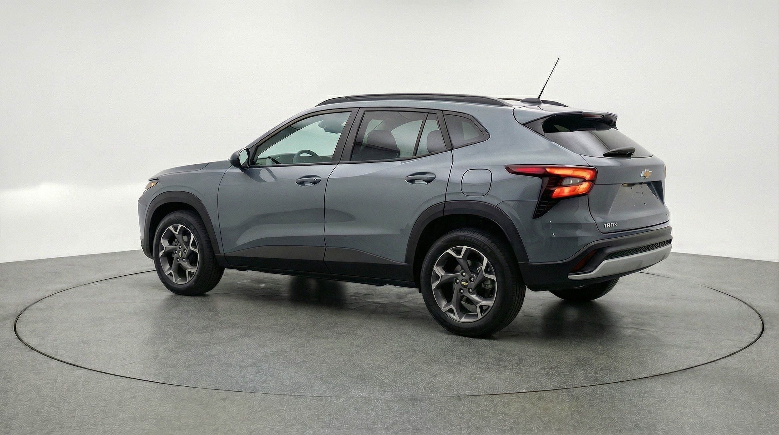 Thumbnail: 2025 Chevrolet Trax - 6