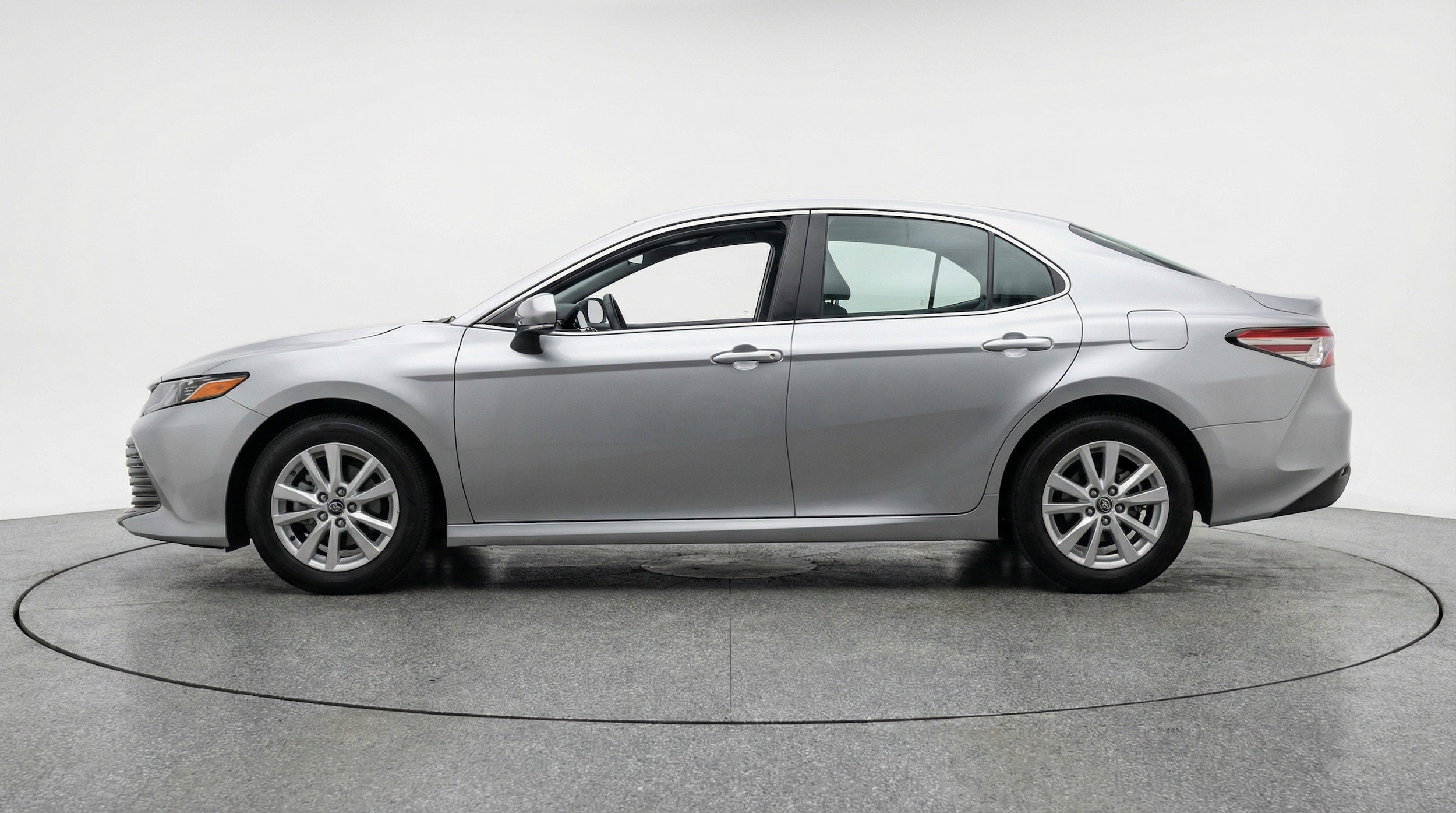 Thumbnail: 2025 Toyota Camry - 5