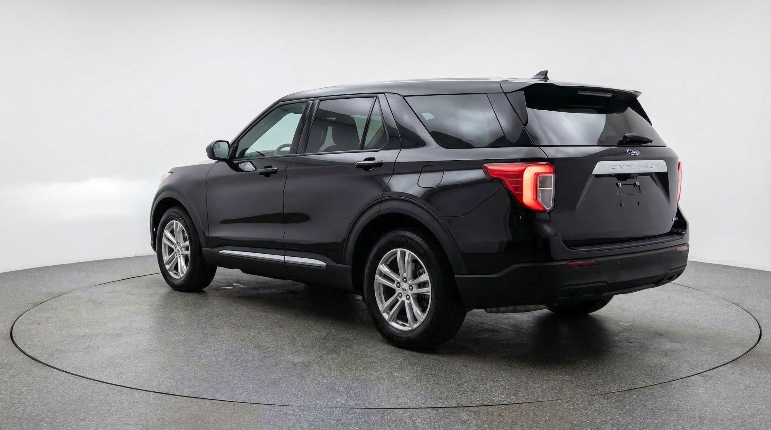 Thumbnail: 2024 Ford Explorer - 6