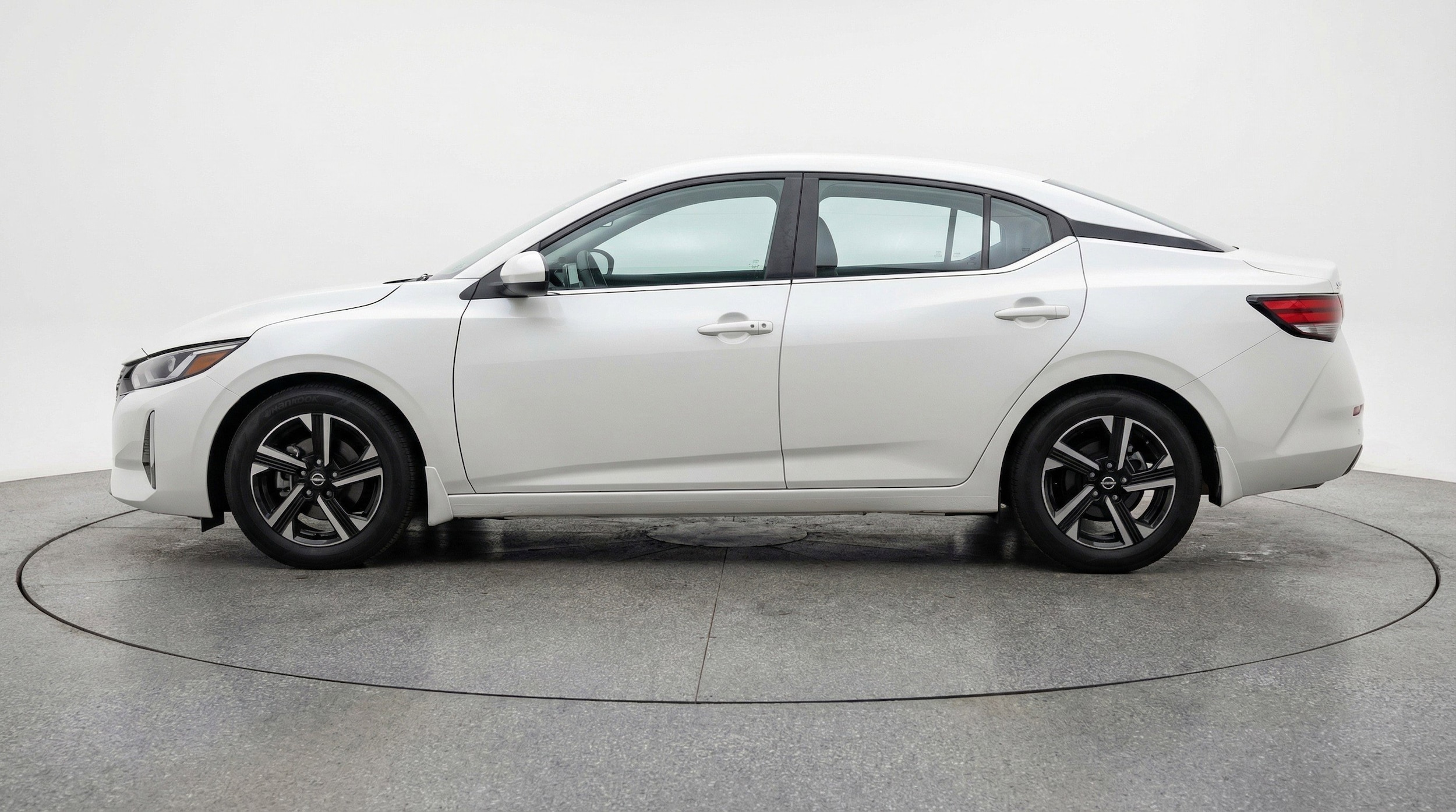 Thumbnail: 2025 Nissan Sentra - 5