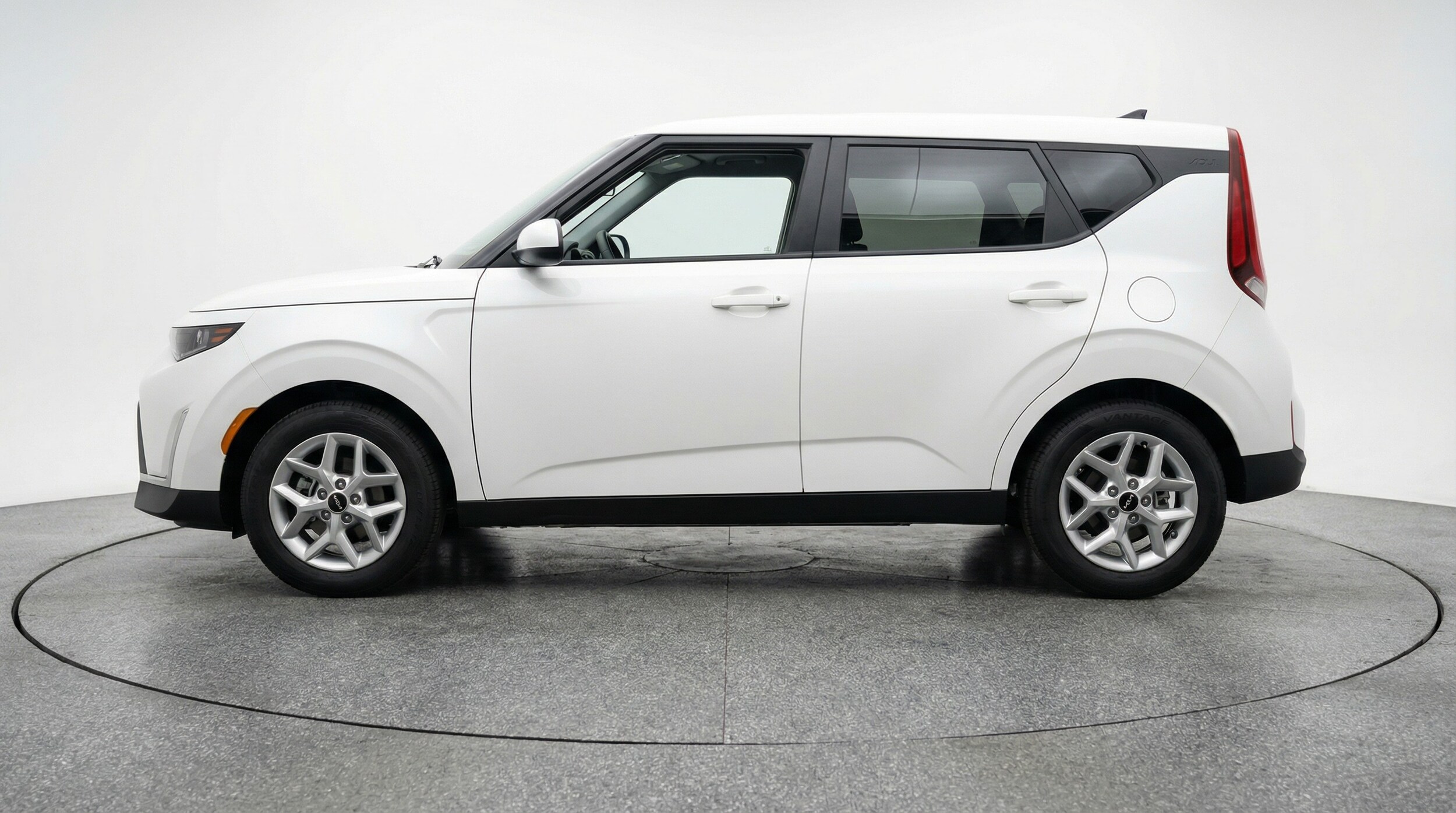 Thumbnail: 2025 Kia Soul - 4