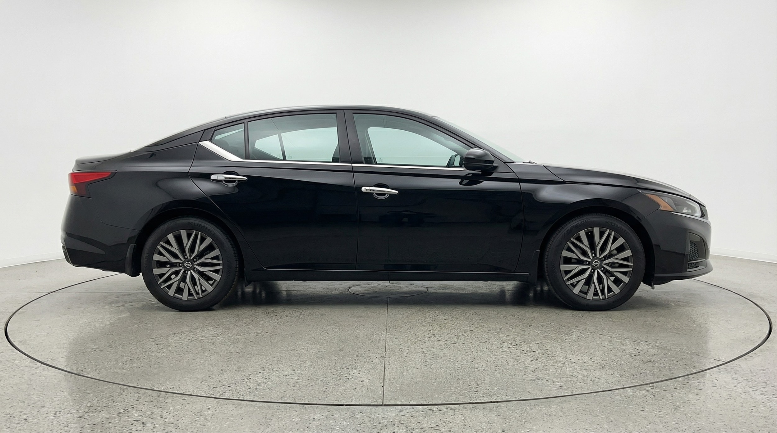 Thumbnail: 2025 Nissan Altima - 8