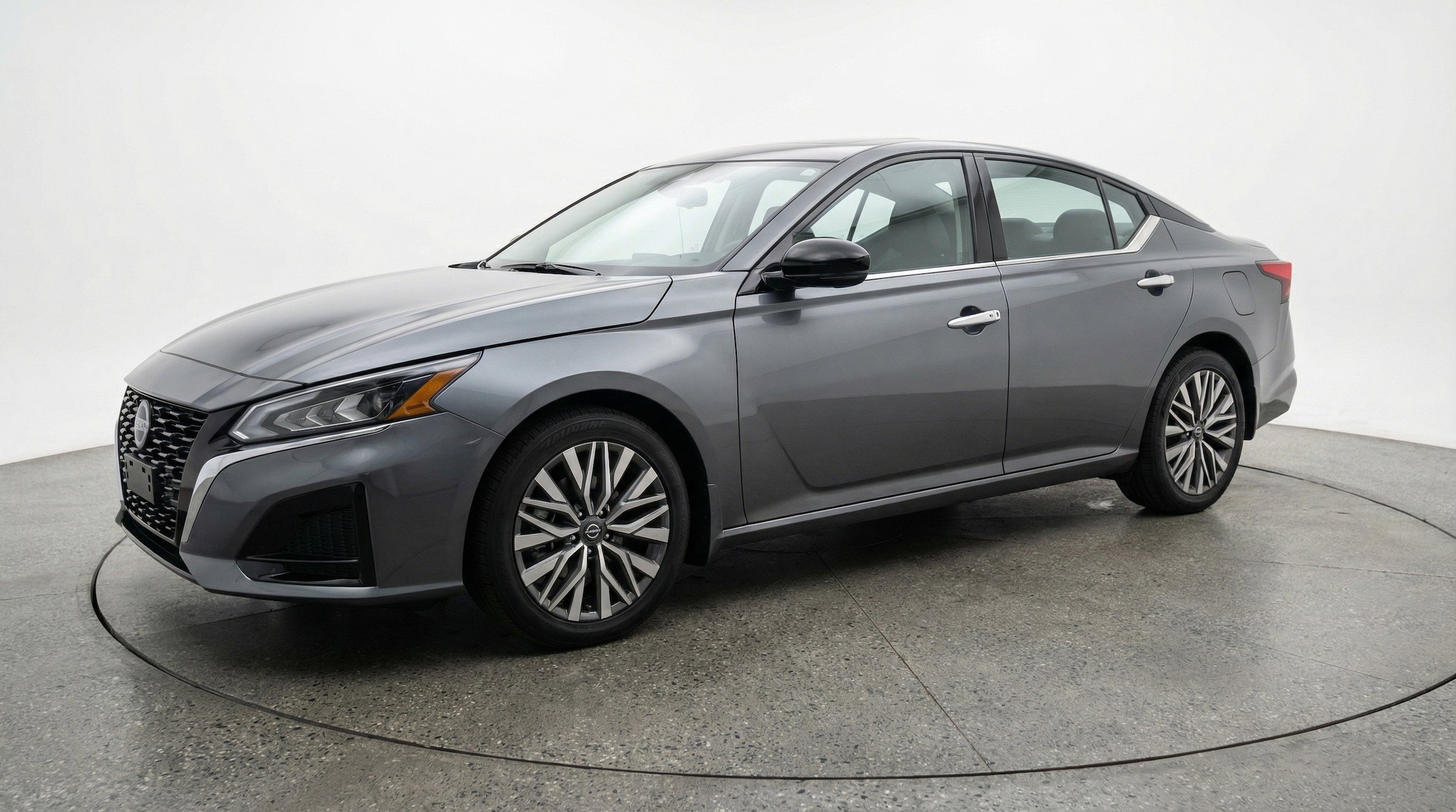 Thumbnail: 2025 Nissan Altima - 3