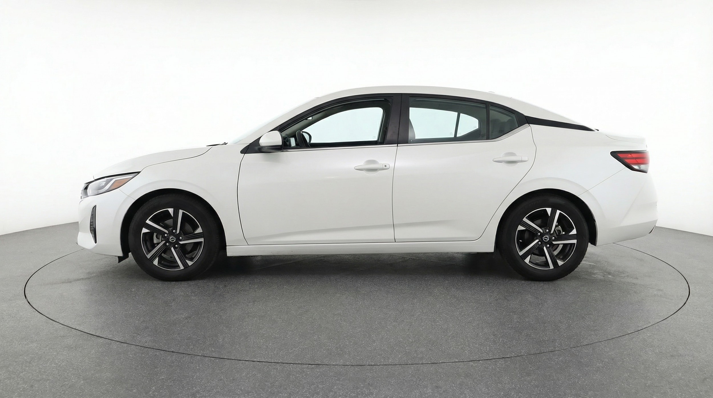 Thumbnail: 2025 Nissan Sentra - 4