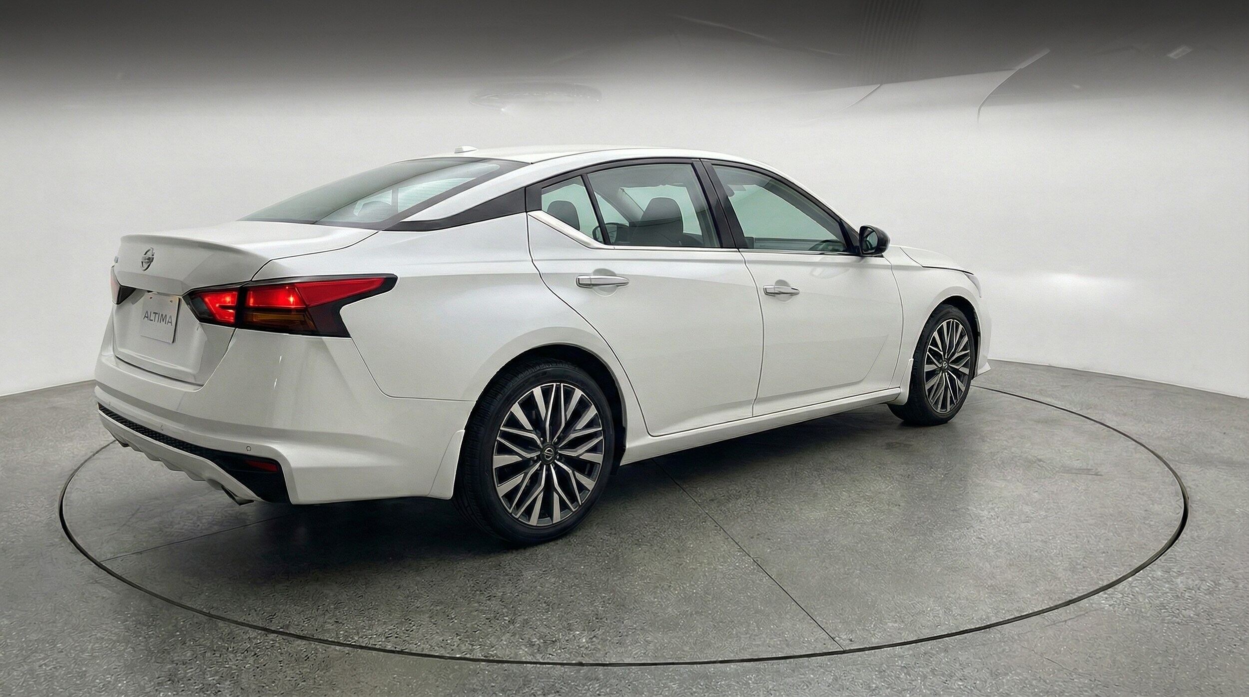 Thumbnail: 2025 Nissan Altima - 7