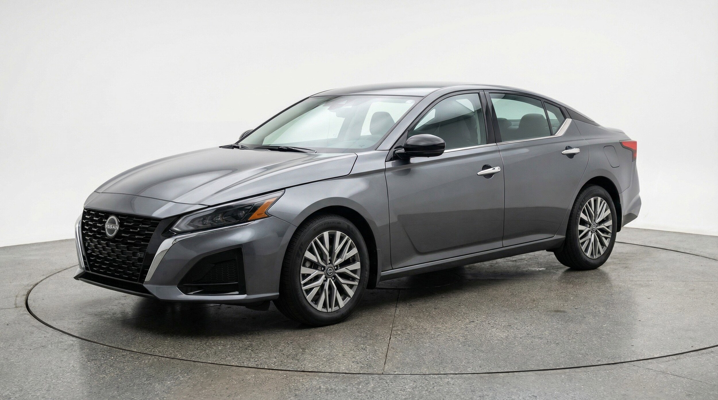 Thumbnail: 2025 Nissan Altima - 3