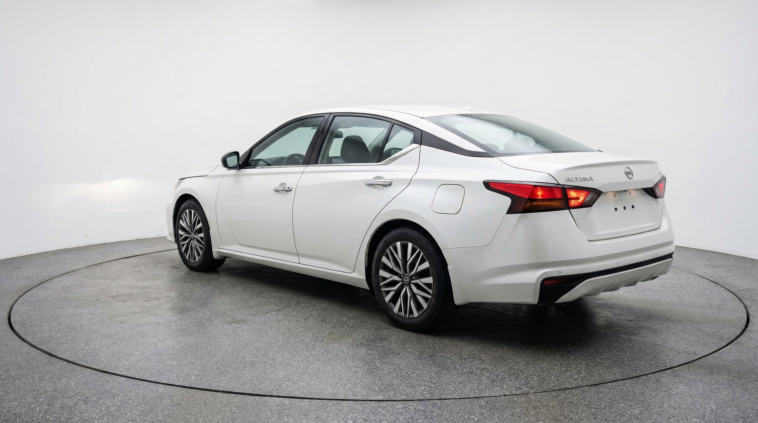 Thumbnail: 2025 Nissan Altima - 6