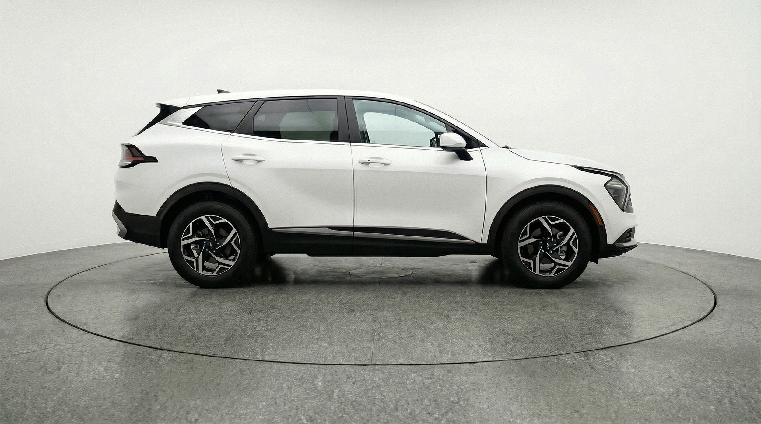 Thumbnail: 2025 Kia Sportage - 11