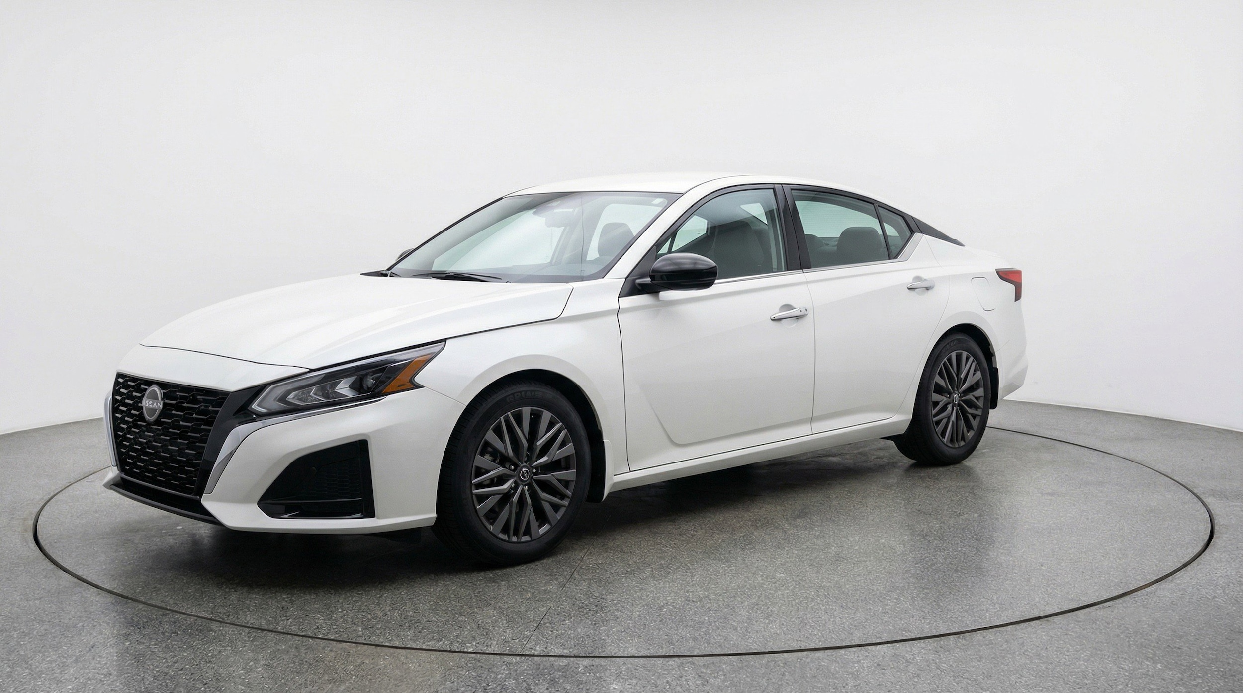 Thumbnail: 2025 Nissan Altima - 3