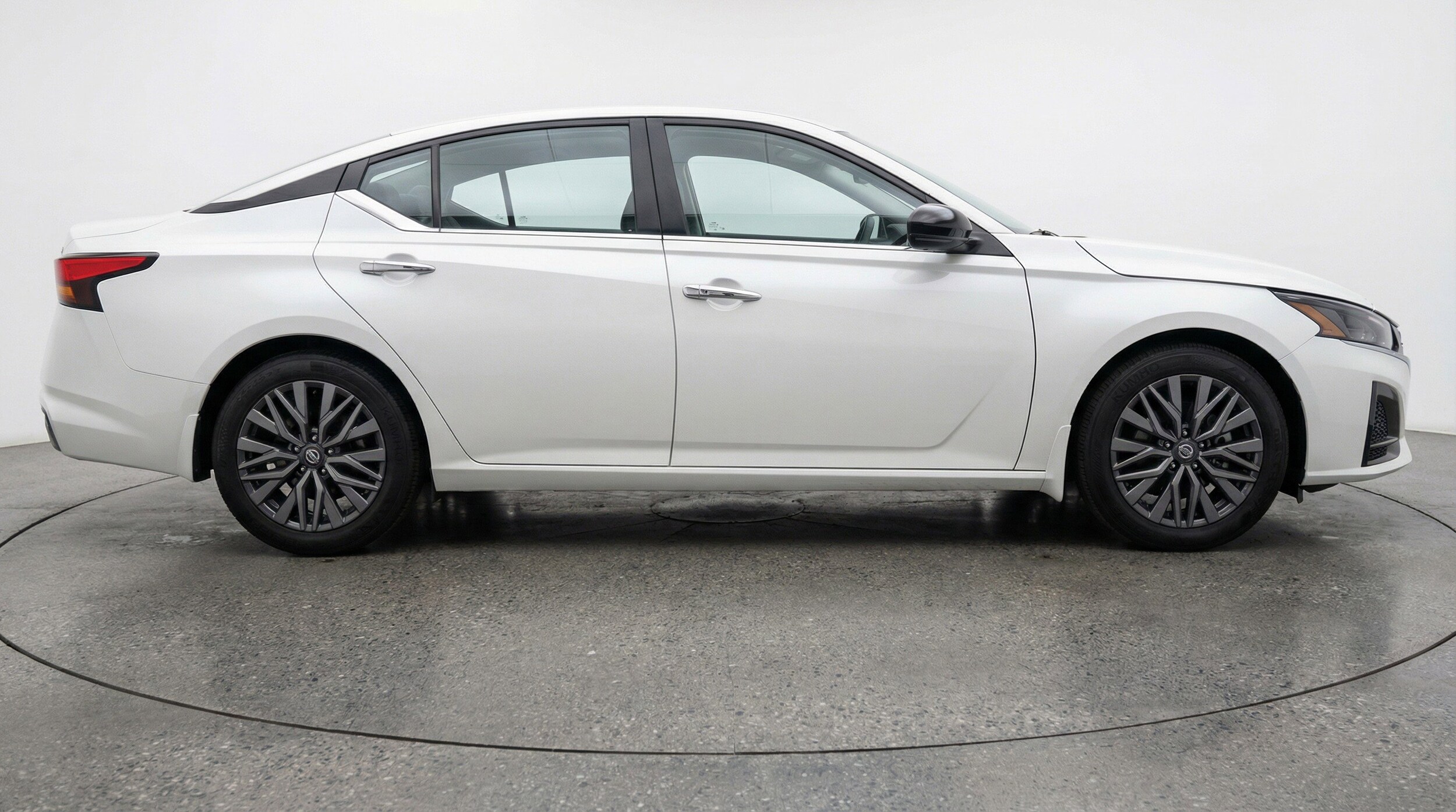 Thumbnail: 2025 Nissan Altima - 11